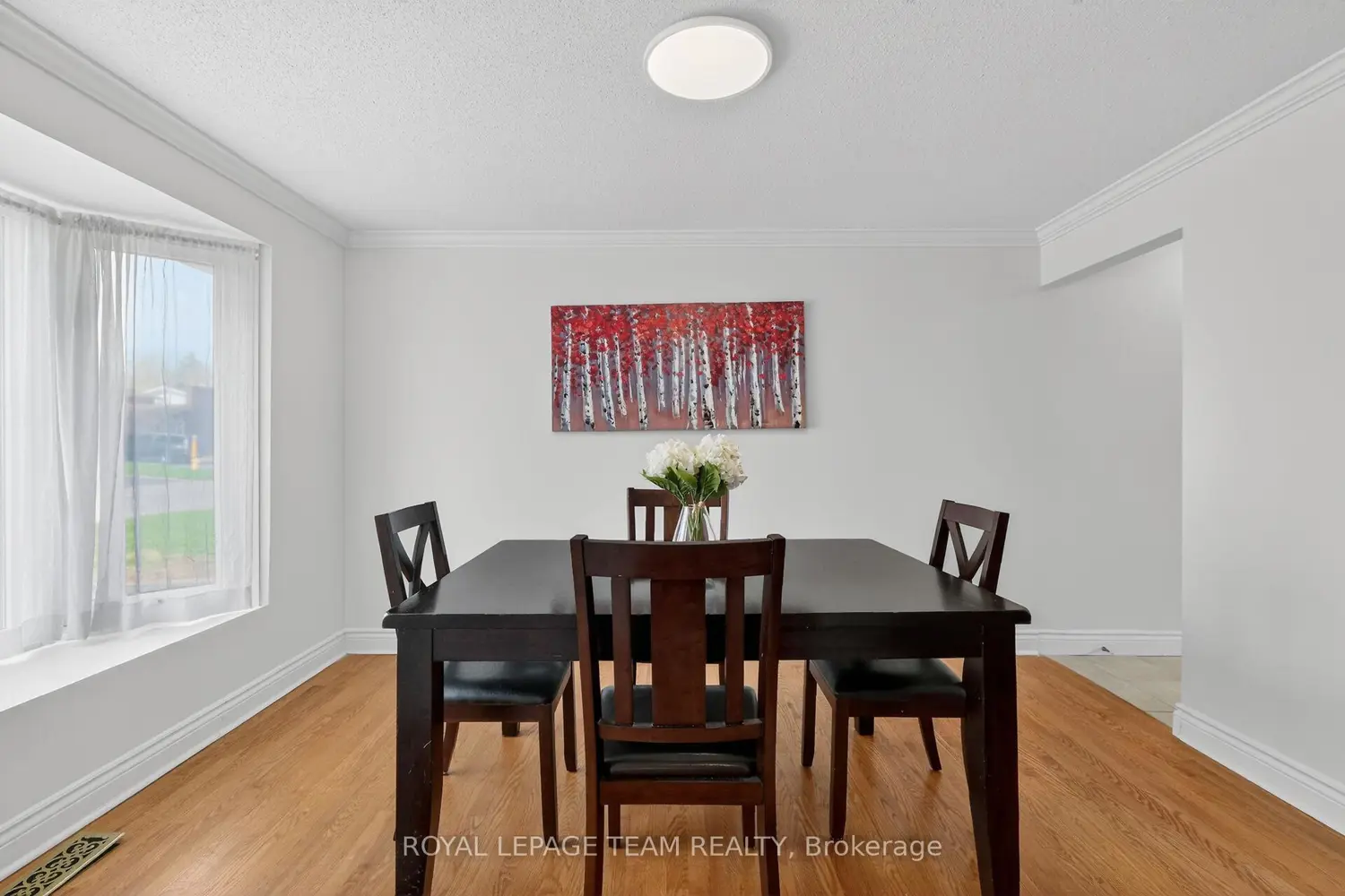 98 Canter Boulevard photo 4