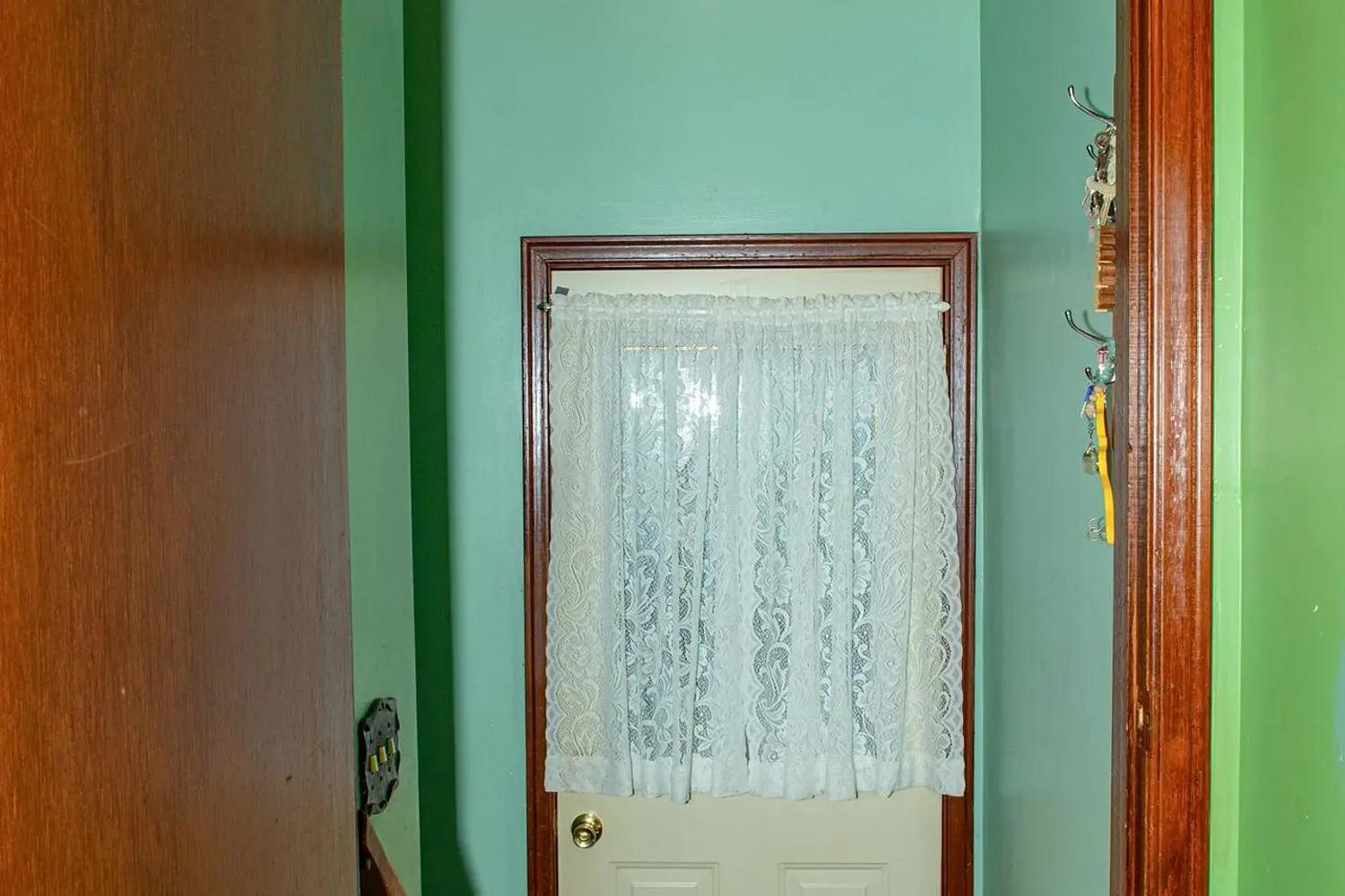 Additional image 16 of 38 Roehampton Drive