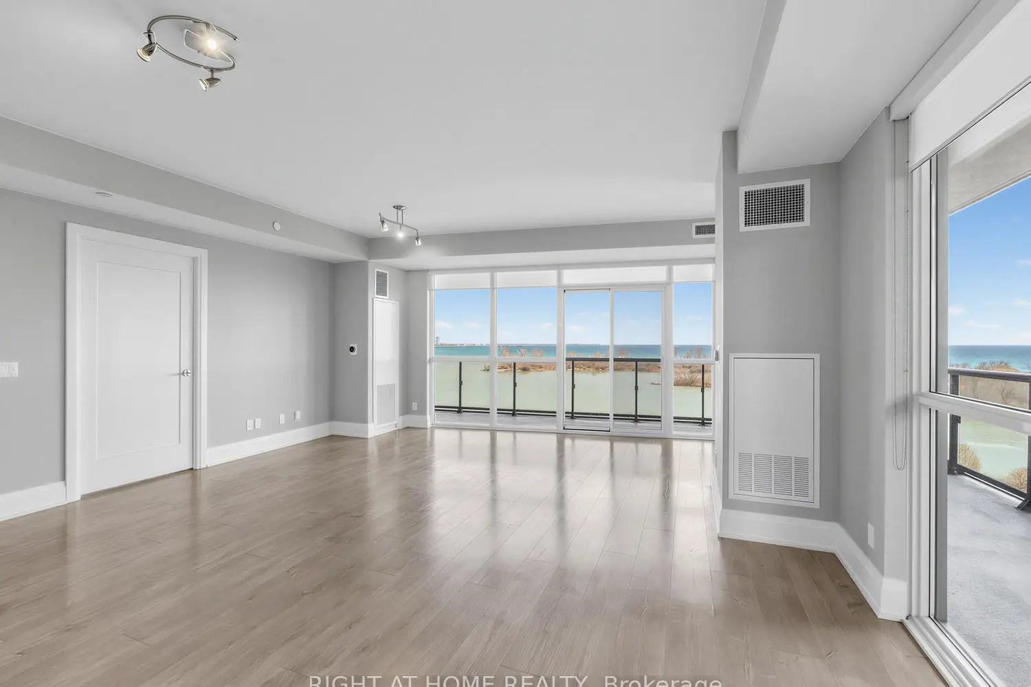 Additional image 3 of 110 Marine Parade Drive 703