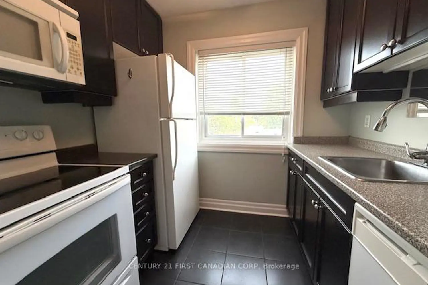 Additional image 5 of 570 William Street 401