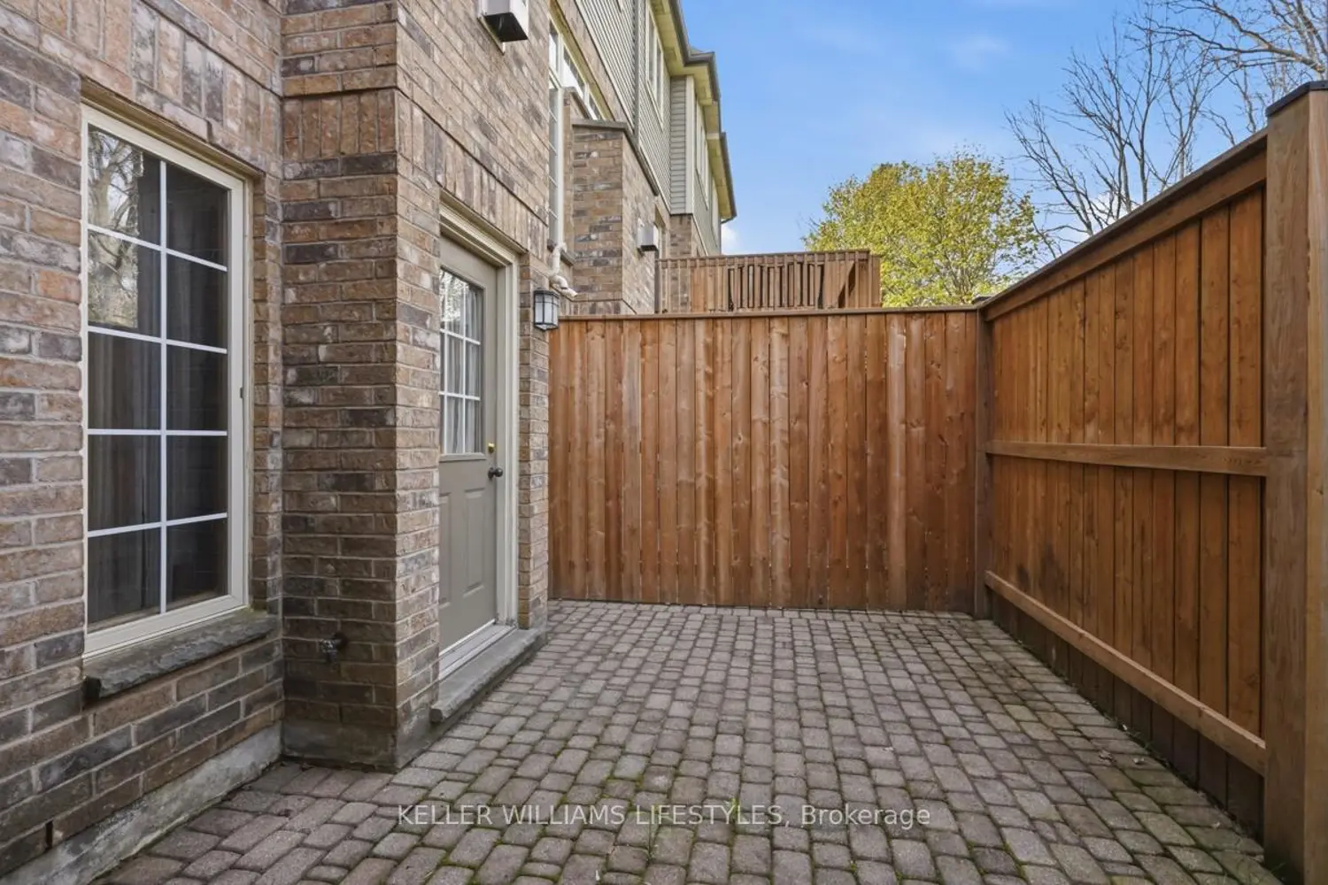 519 Riverside Drive 24