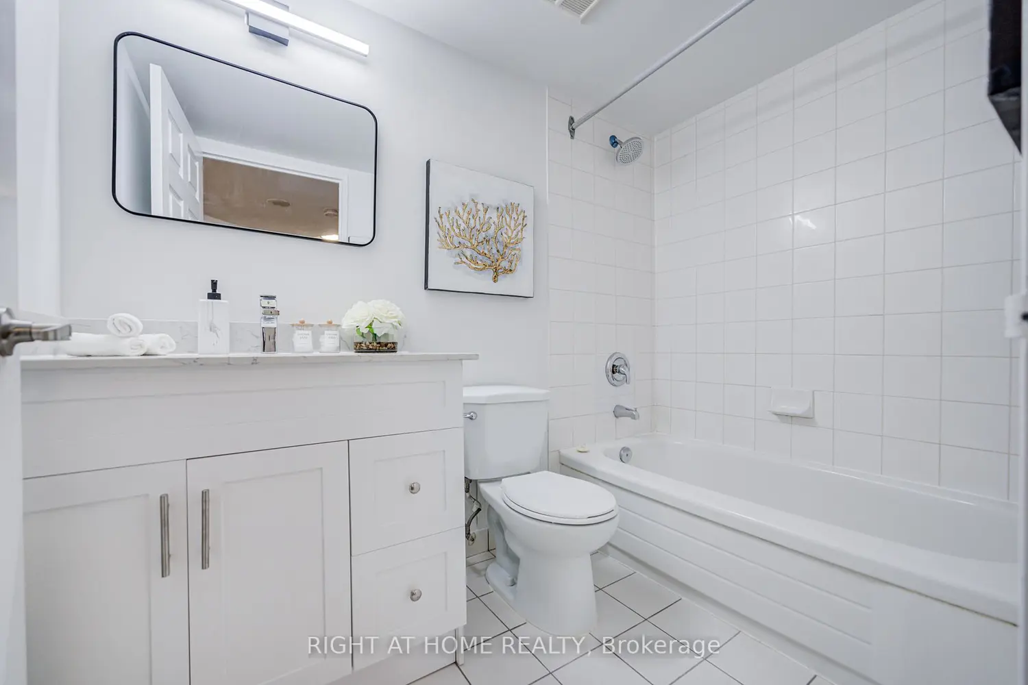 Additional image 13 of 35 Empress Avenue 207