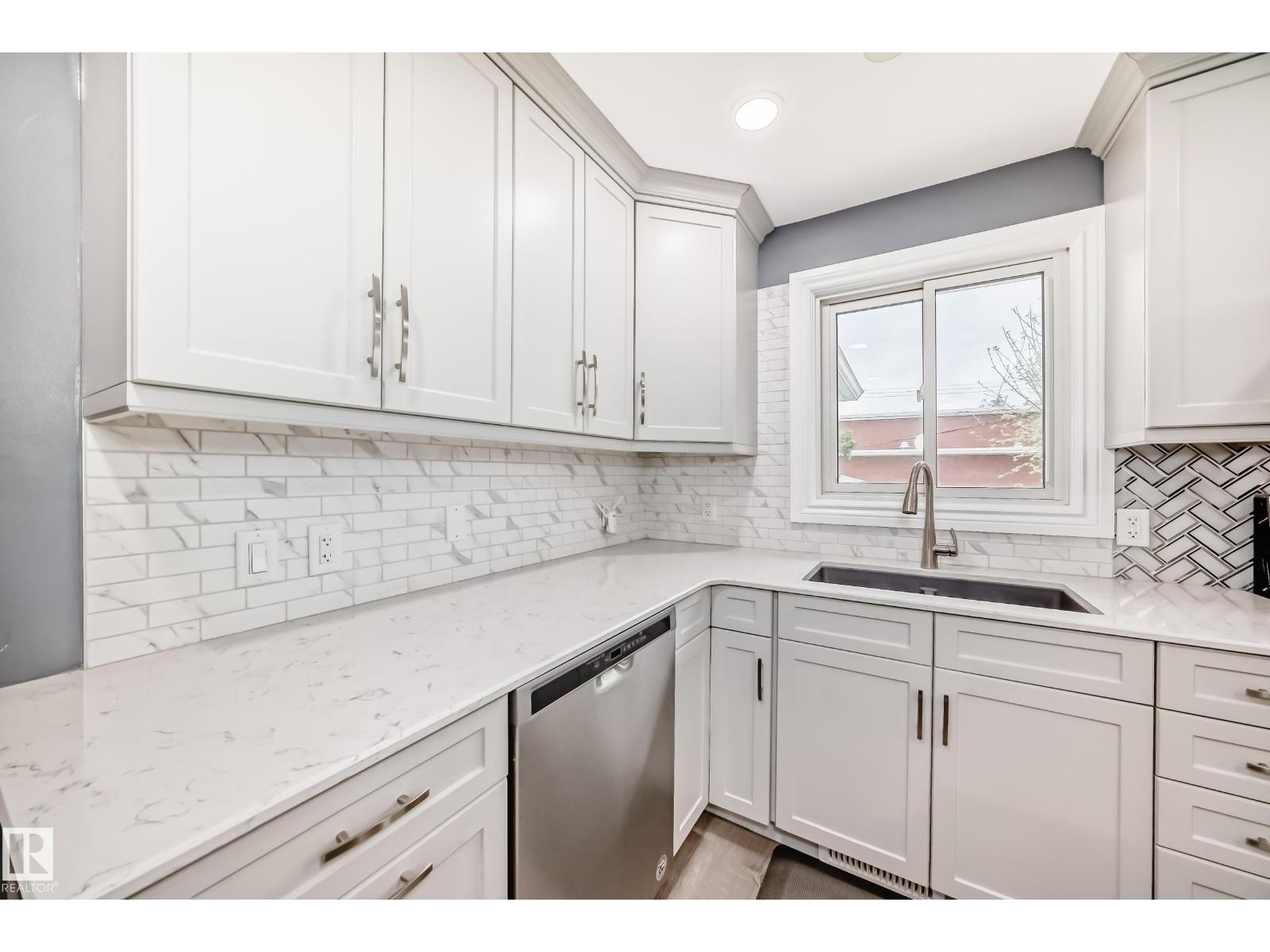 Additional image 3 of 4006 115 Avenue NW, Edmonton, AB, T5W0V4