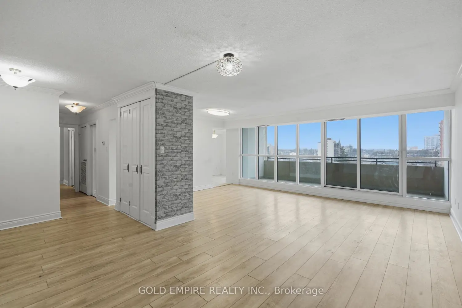 Additional image 4 of 389 Dundas Street 701