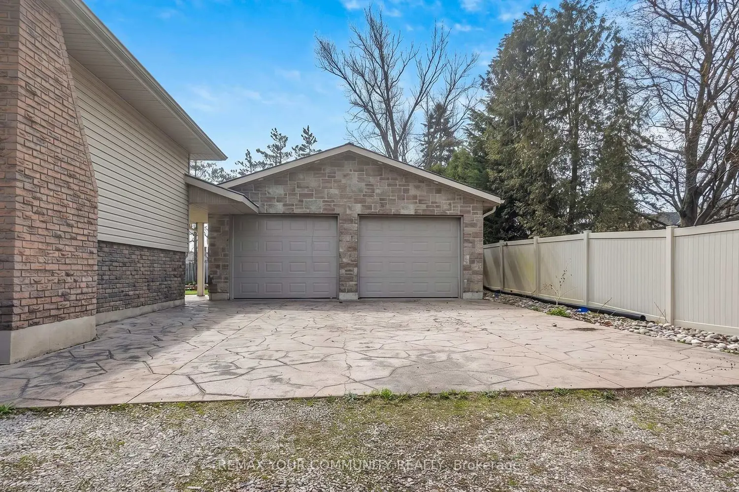 Additional image 6 of 745088 Oxford Road 17
