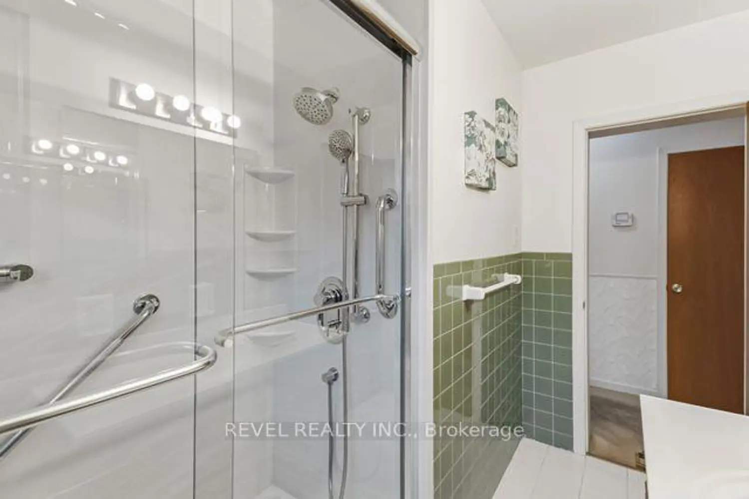 Additional image 18 of 14 Masefield Crescent