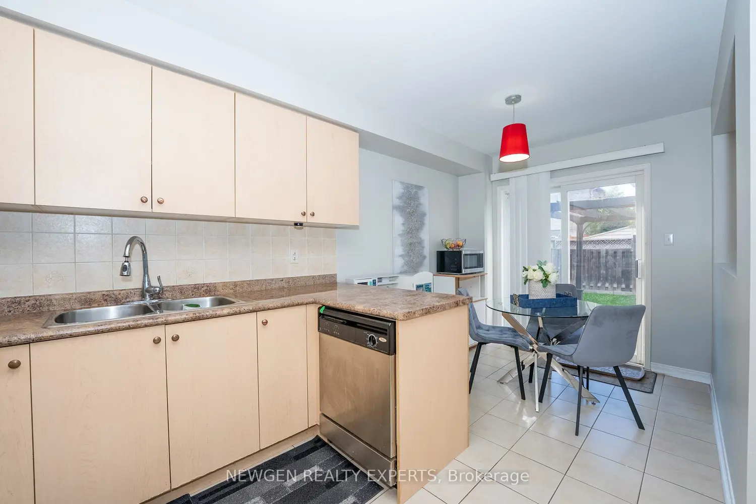Additional image 15 of 87 Luella Crescent