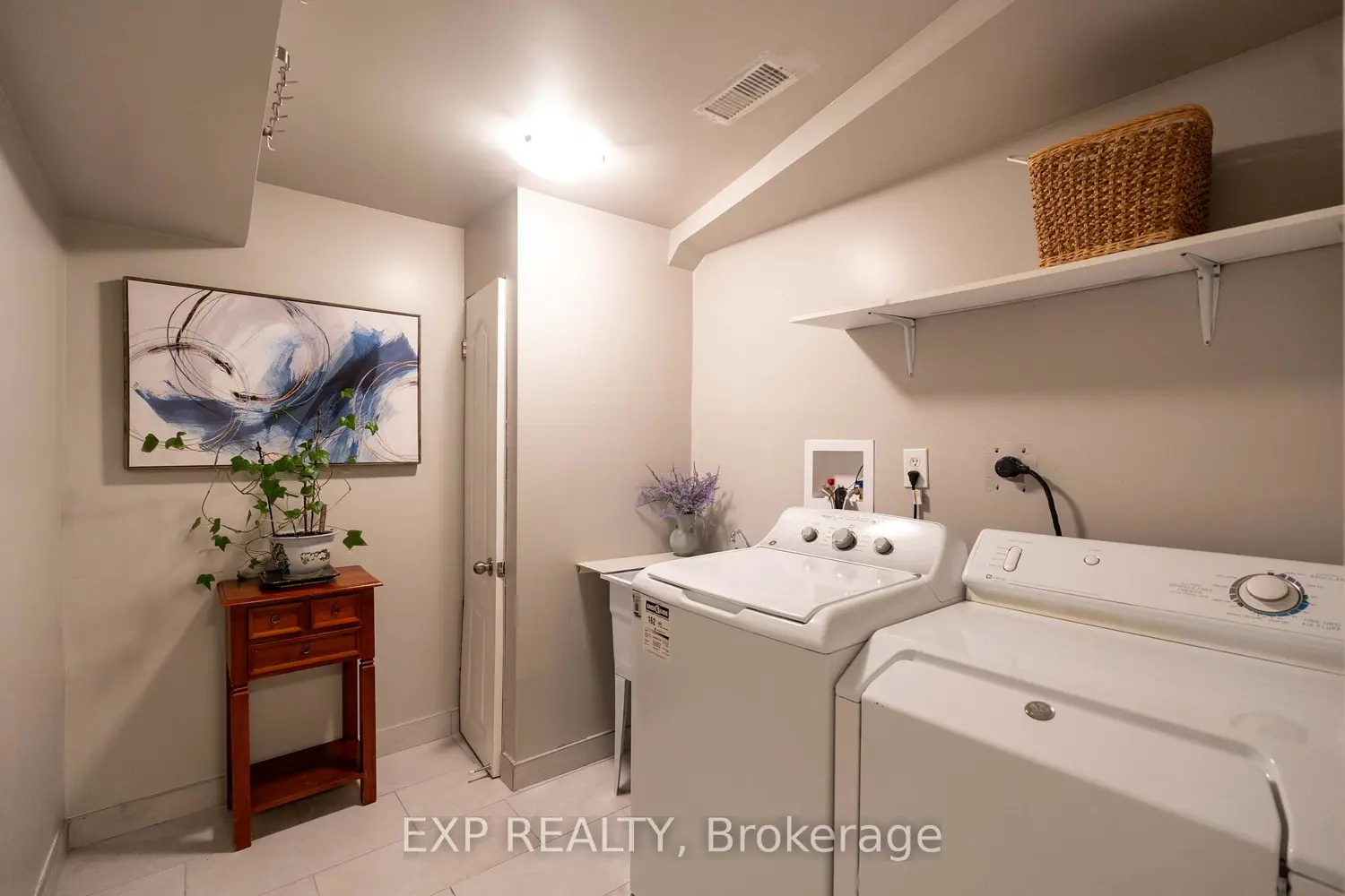 Additional image 19 of 455 Apache Court 53