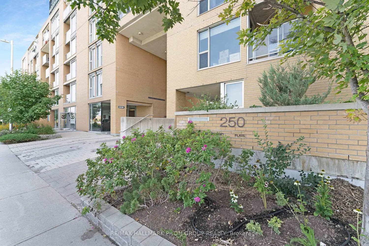 Additional image 2 of 250 Lett Street 905