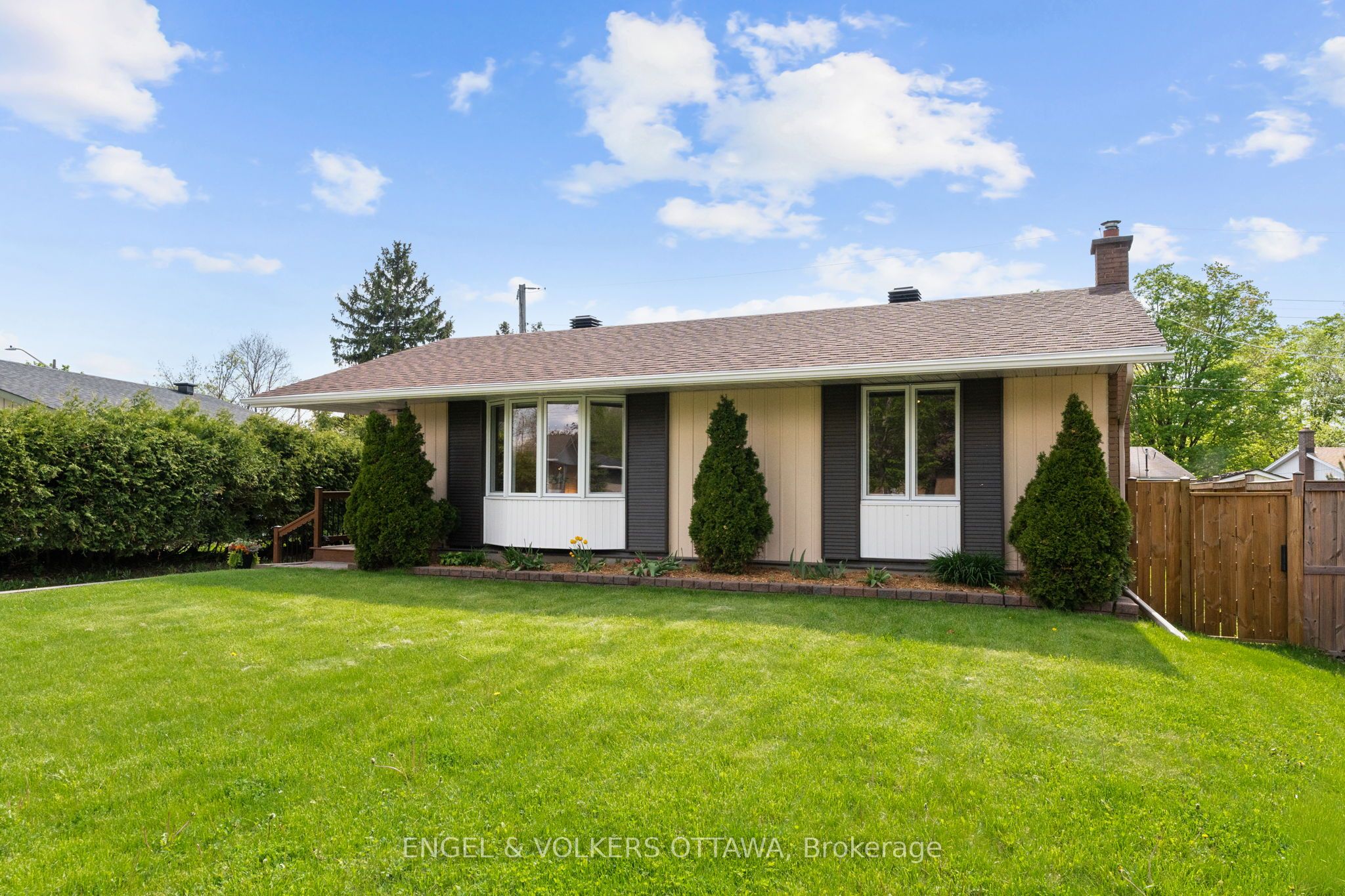 Additional image 4 of 1056 Hindley Street, Ottawa, ON, K2B 5M1