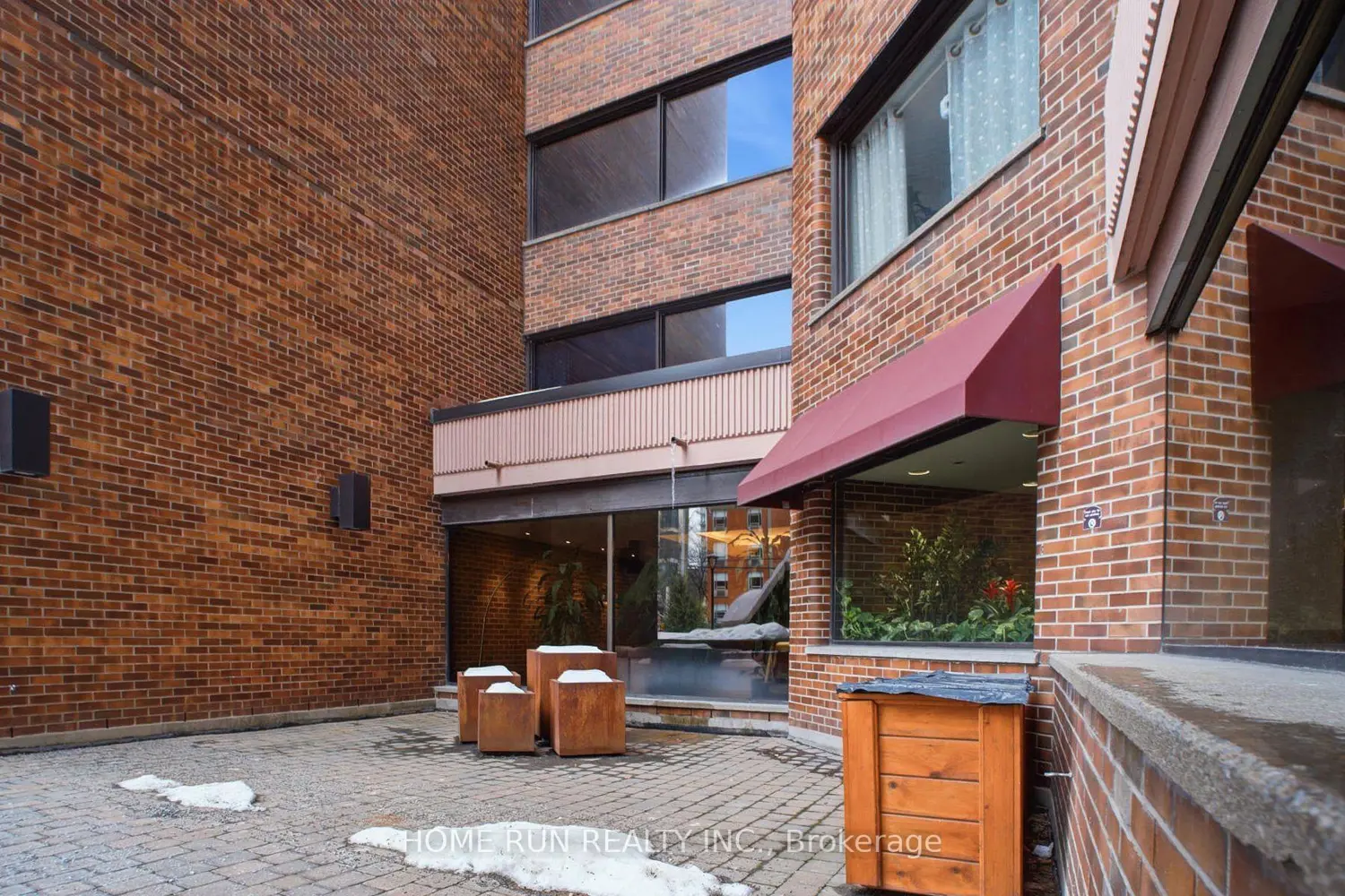 Additional image 16 of 151 Bay Street 104