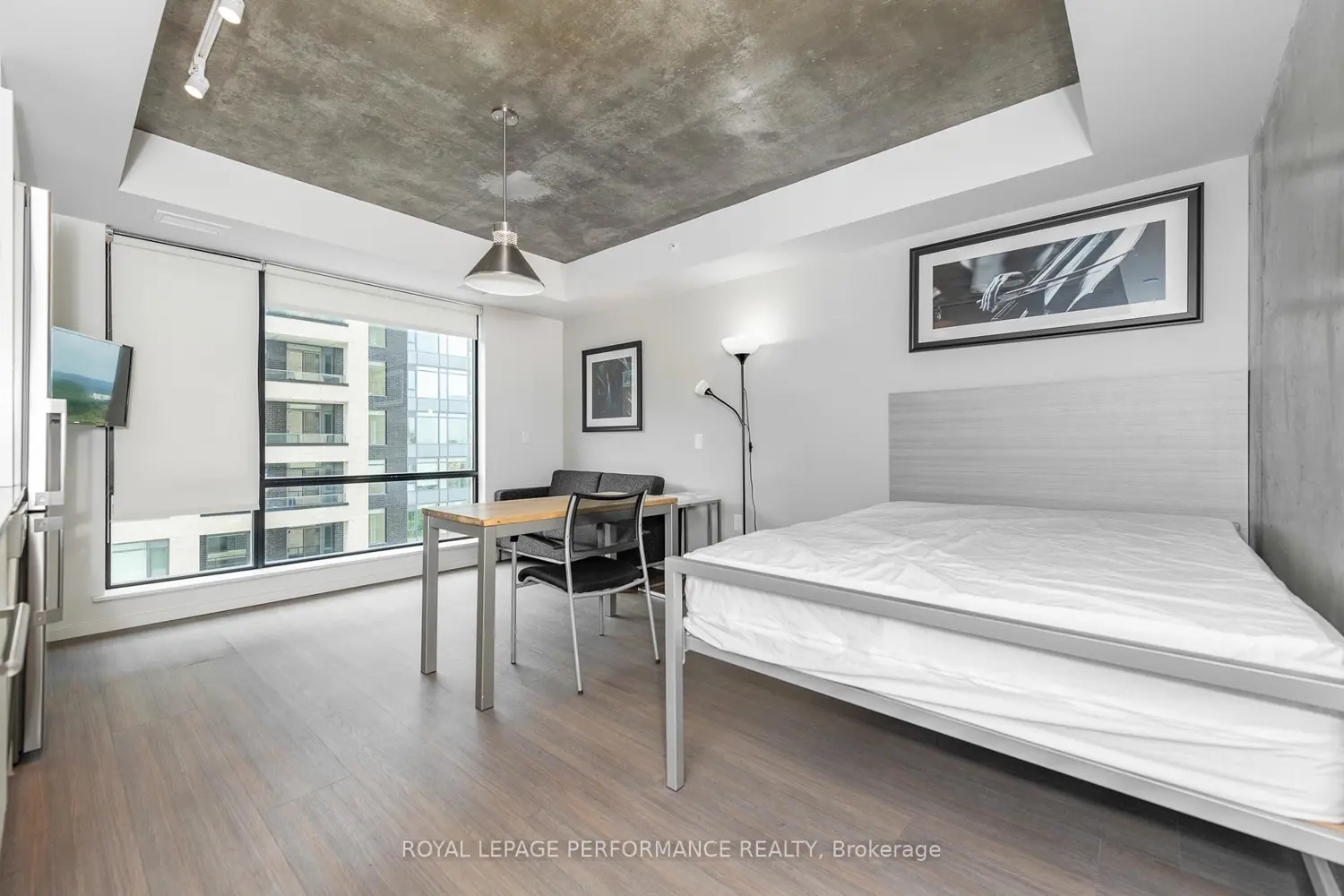 105 Champagne Avenue 1118 photo 4