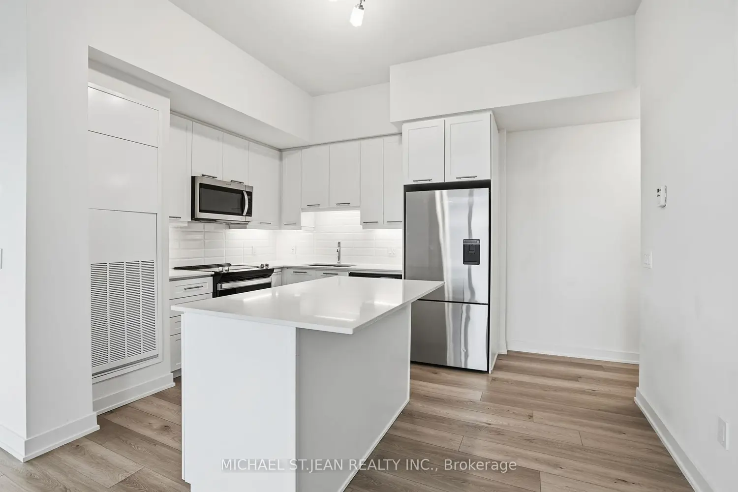 Additional image 8 of 385 Winston Road 402