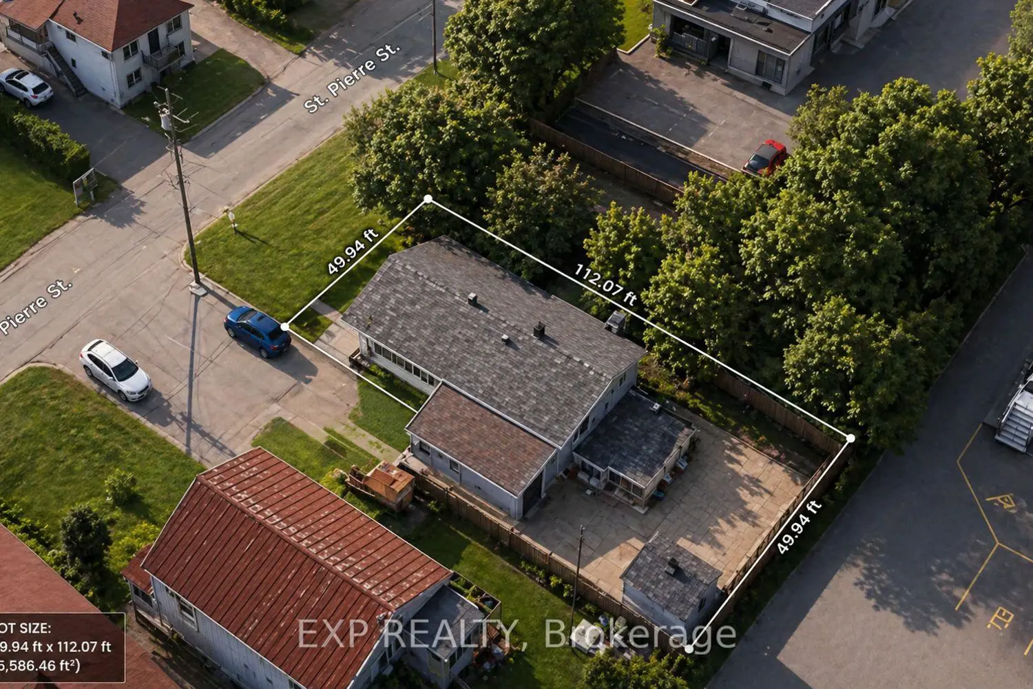 1158 St Pierre Street photo 3