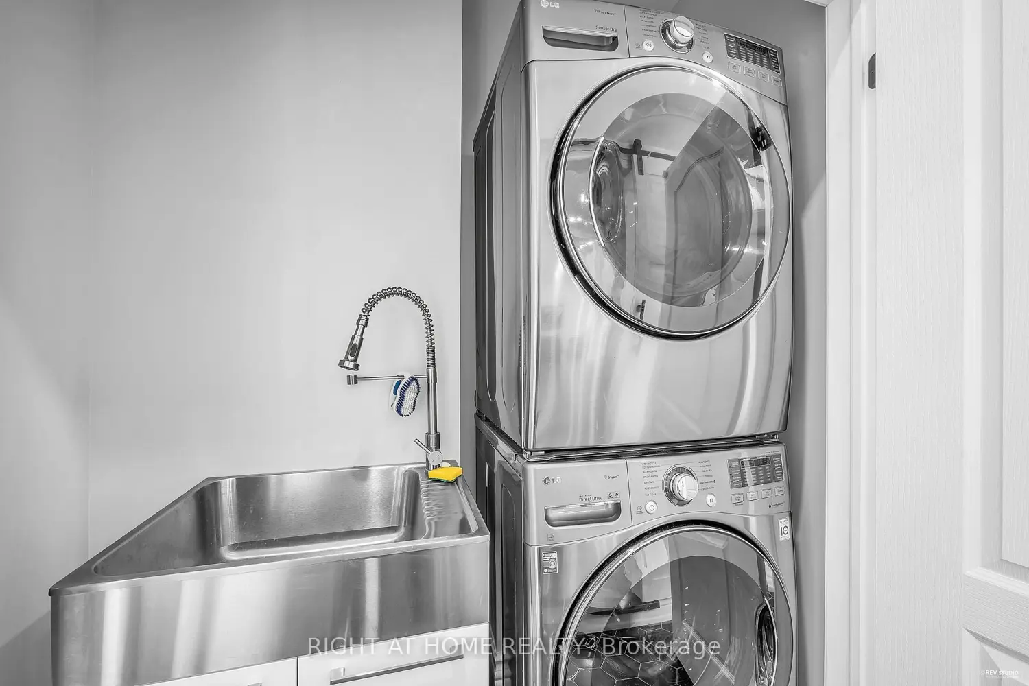 Additional image 9 of 1092 Stonehaven Avenue