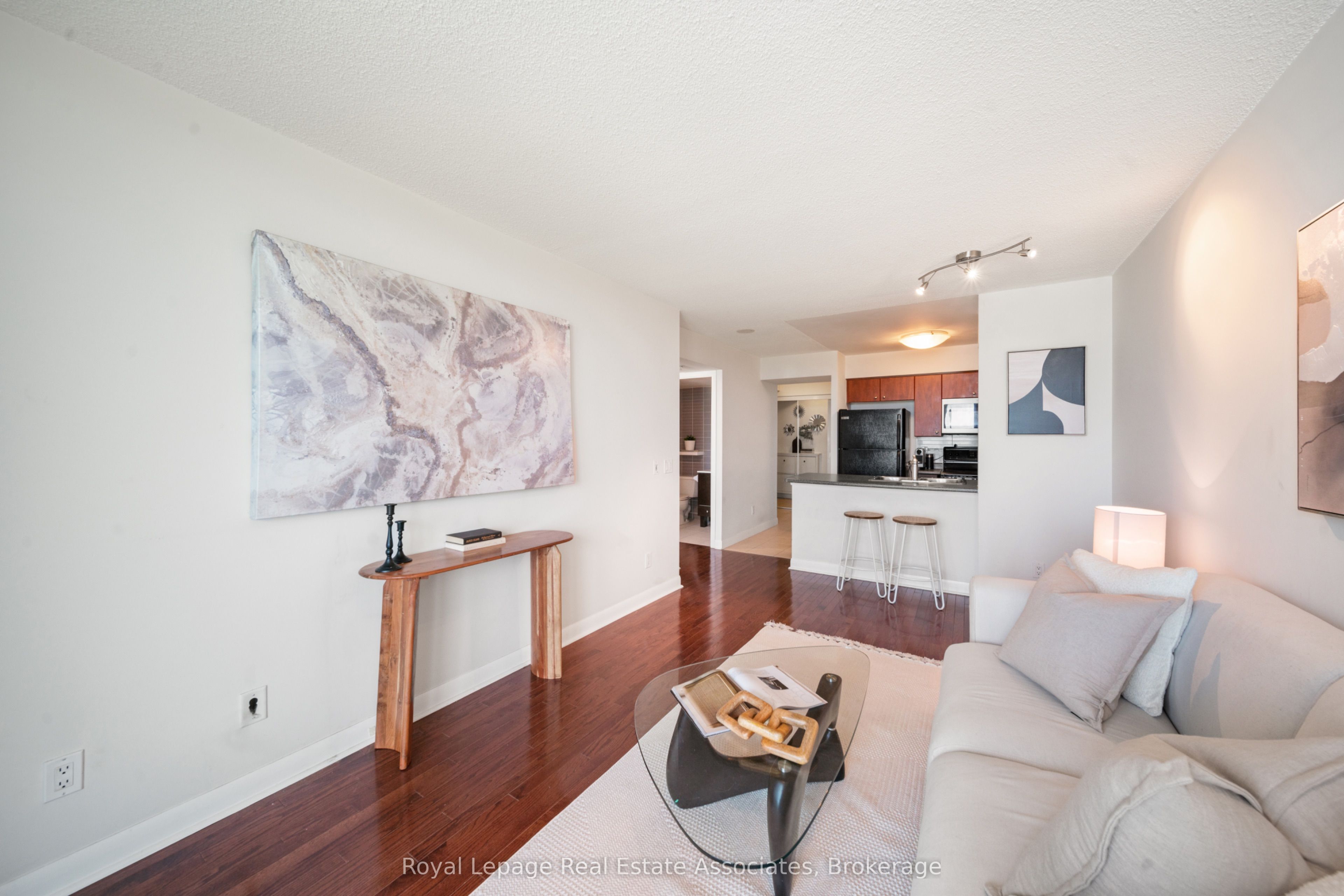 Additional image 4 of 1601-225 Sherway Gardens Road, Toronto, ON, M9C 0A3