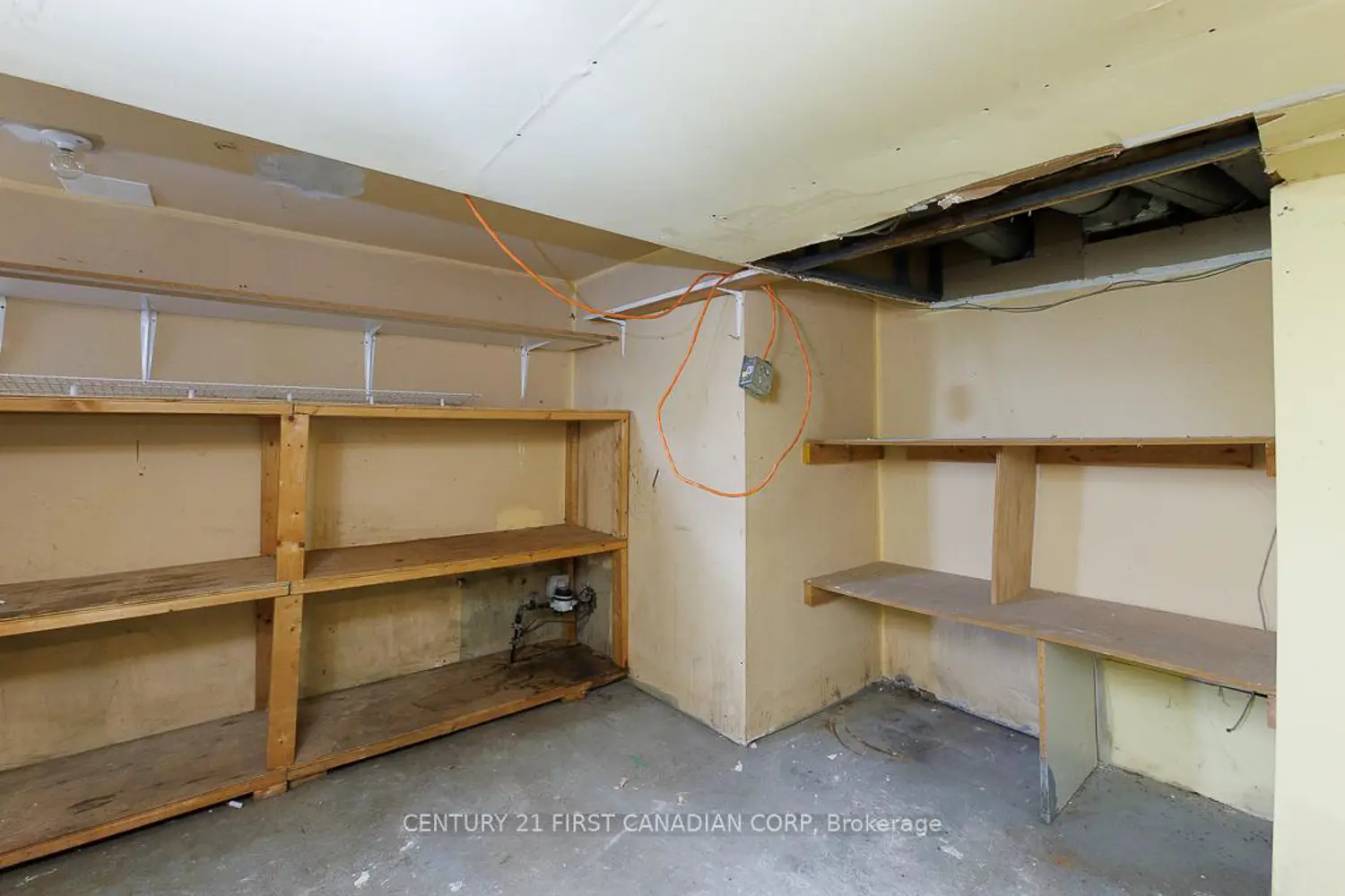Additional image 7 of 1185 Albany Street