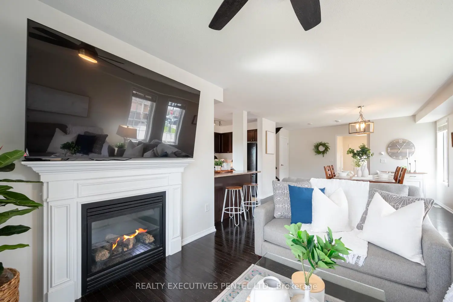 89 Lander Crescent photo 5
