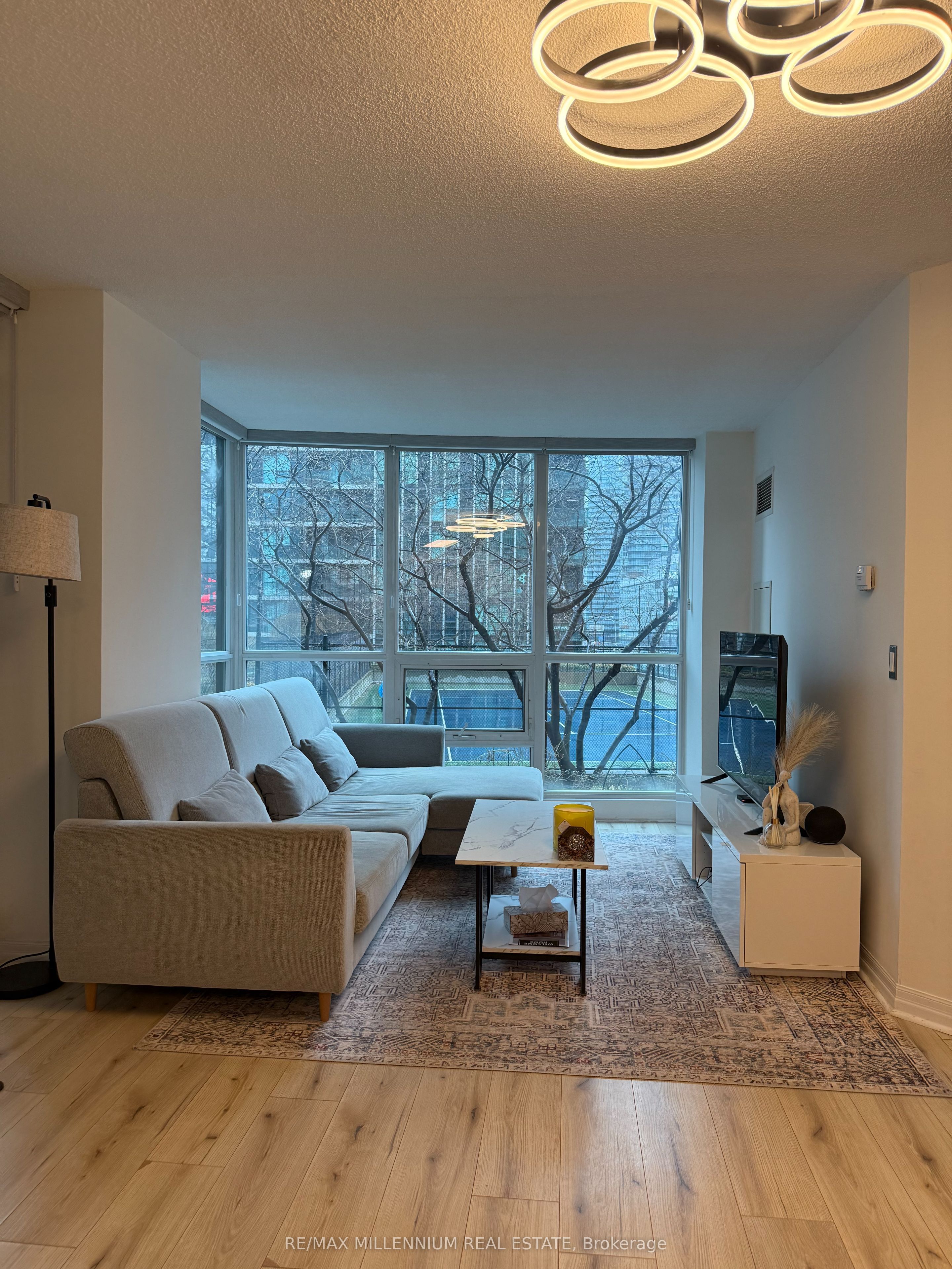 Additional image 2 of 601-16 Yonge Street, Toronto, ON, M5E 2A1