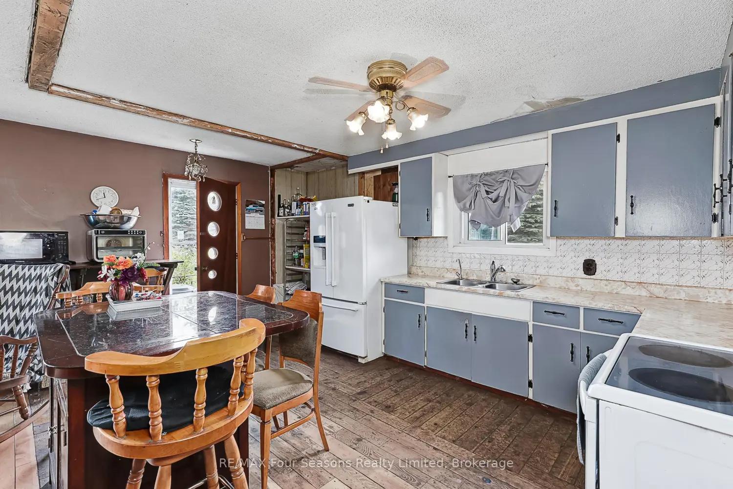 Additional image 6 of 24 Indianola Crescent