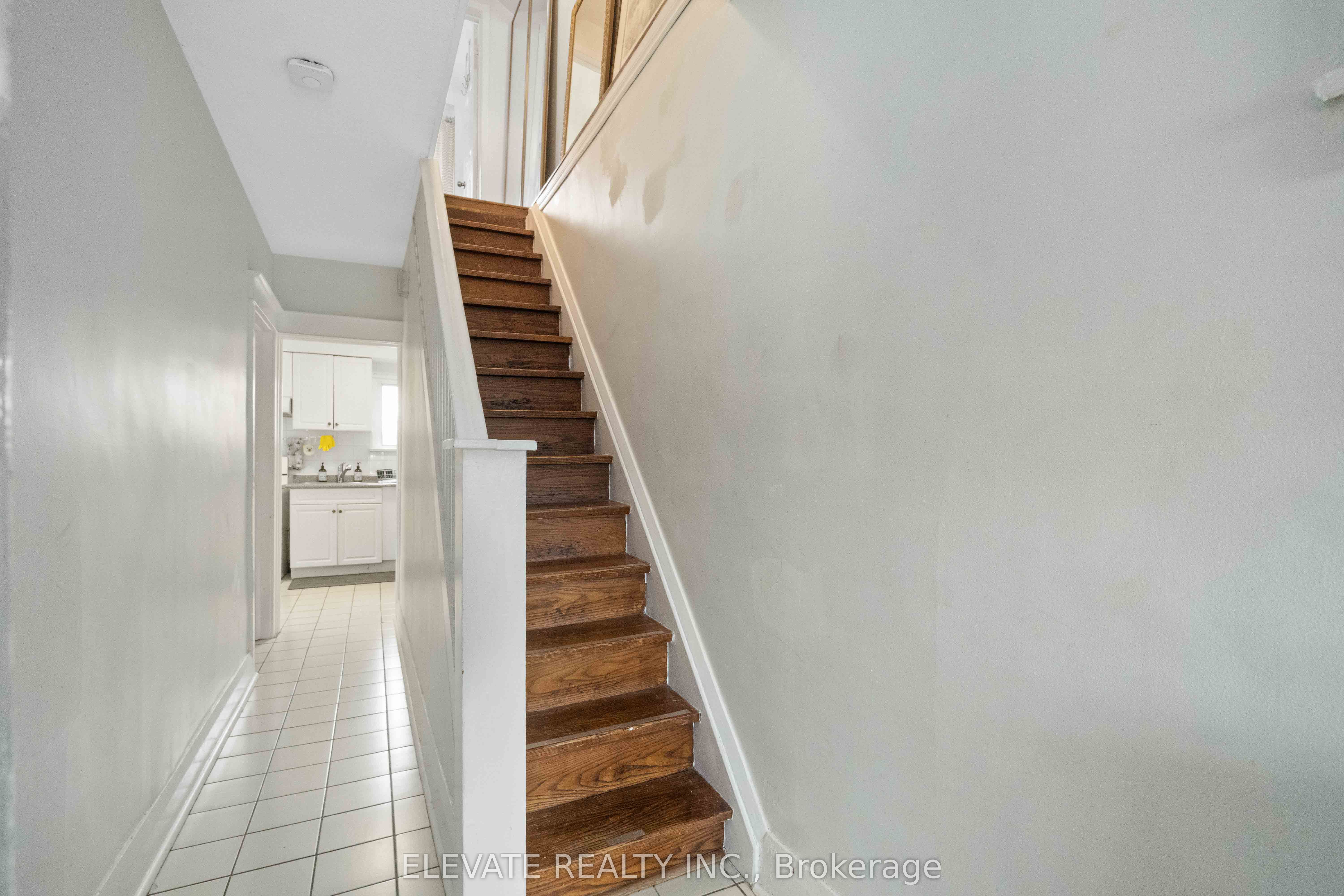 Additional image 6 of 70 Rogers Road, Toronto, ON, M6E 1P1