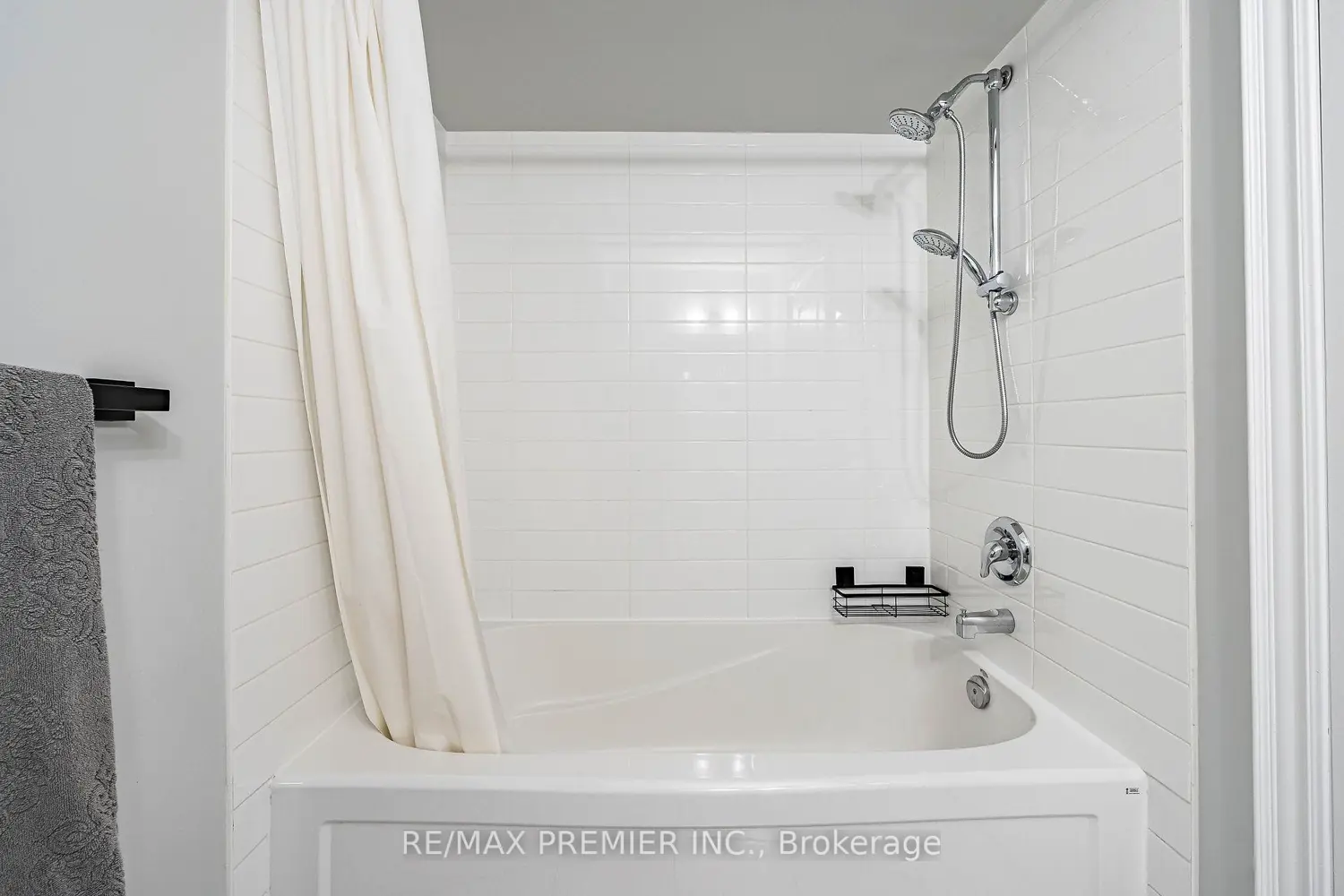 Additional image 12 of 8321 Kipling Avenue 16