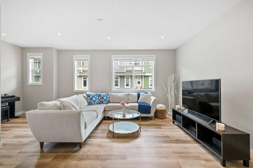 Additional image 4 of 205 Wentworth Row SW, Calgary, AB, T3H 1Y1