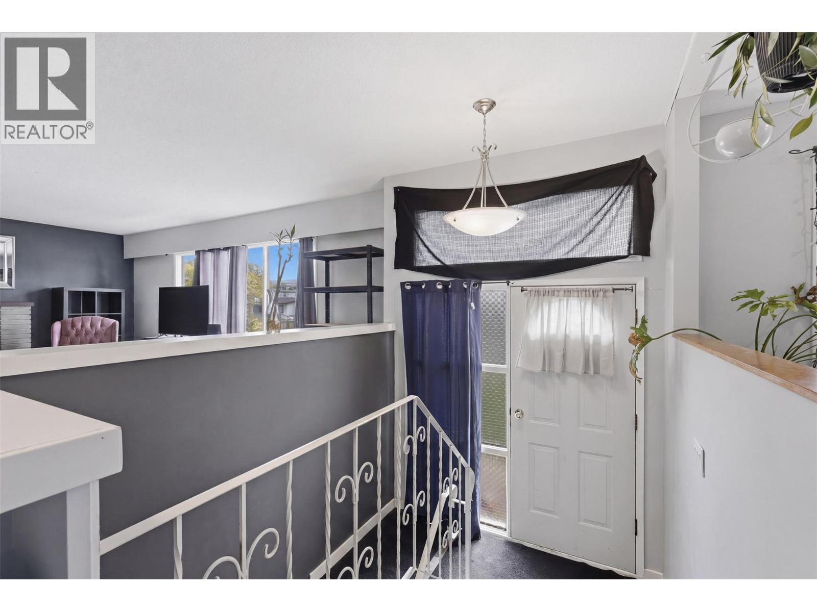 Additional image 4 of 654 Patricia Avenue, Kamloops, BC, V2B1Y8