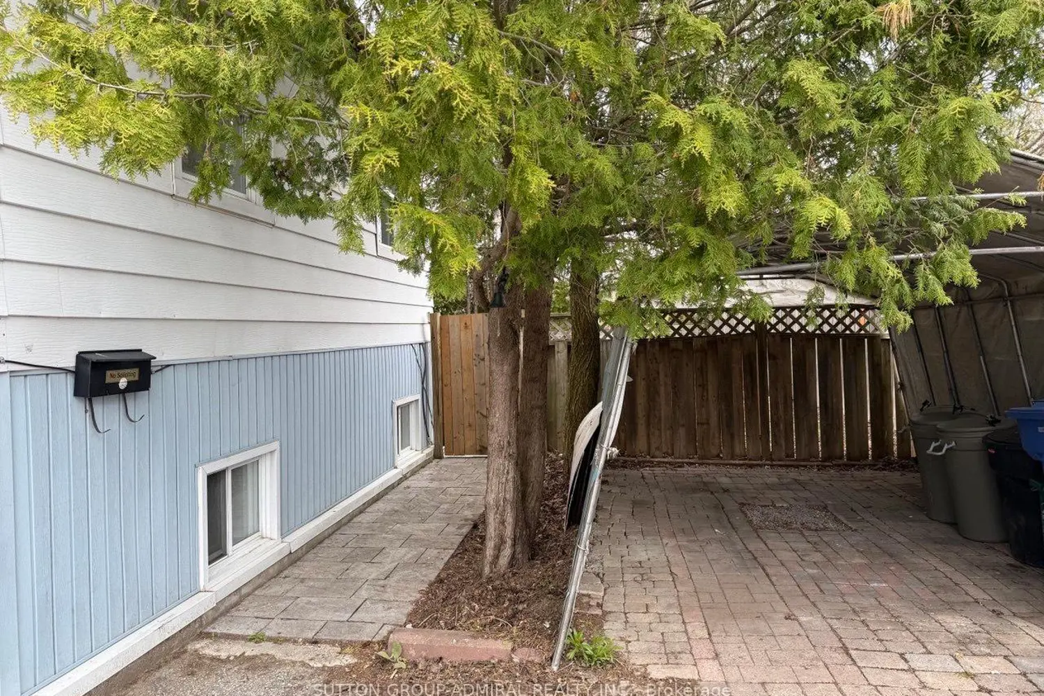 386 Irene Drive photo 2