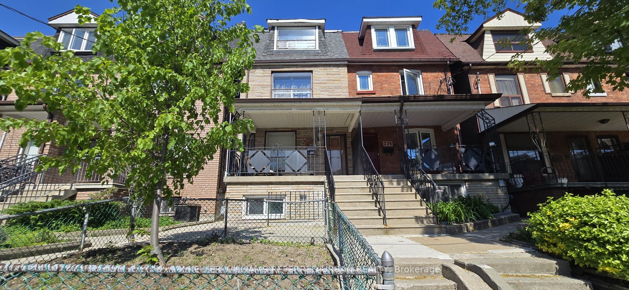 Main-237 Montrose Avenue, Toronto, ON, M6G 3G6