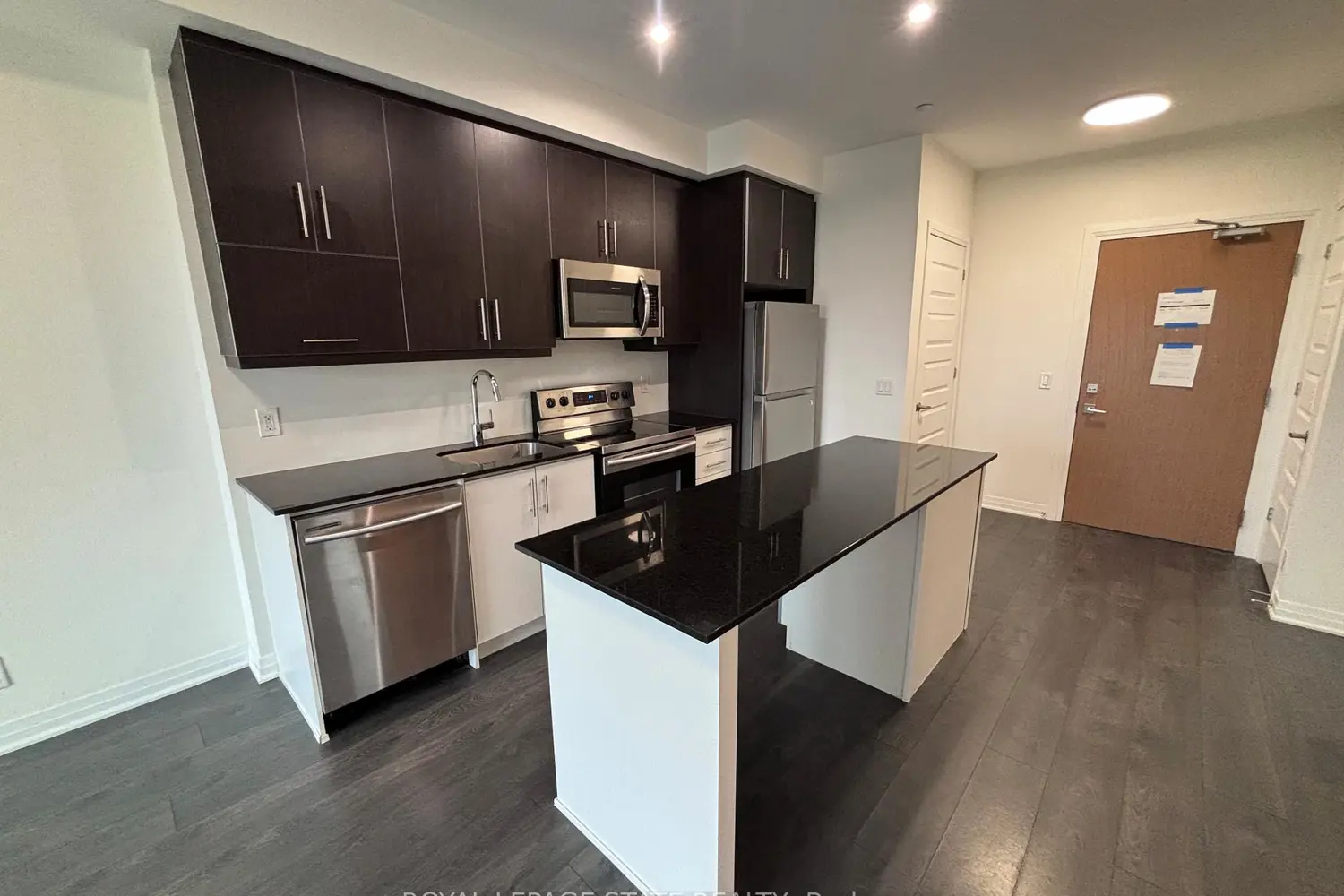 Additional image 3 of 128 Grovewood Common 417