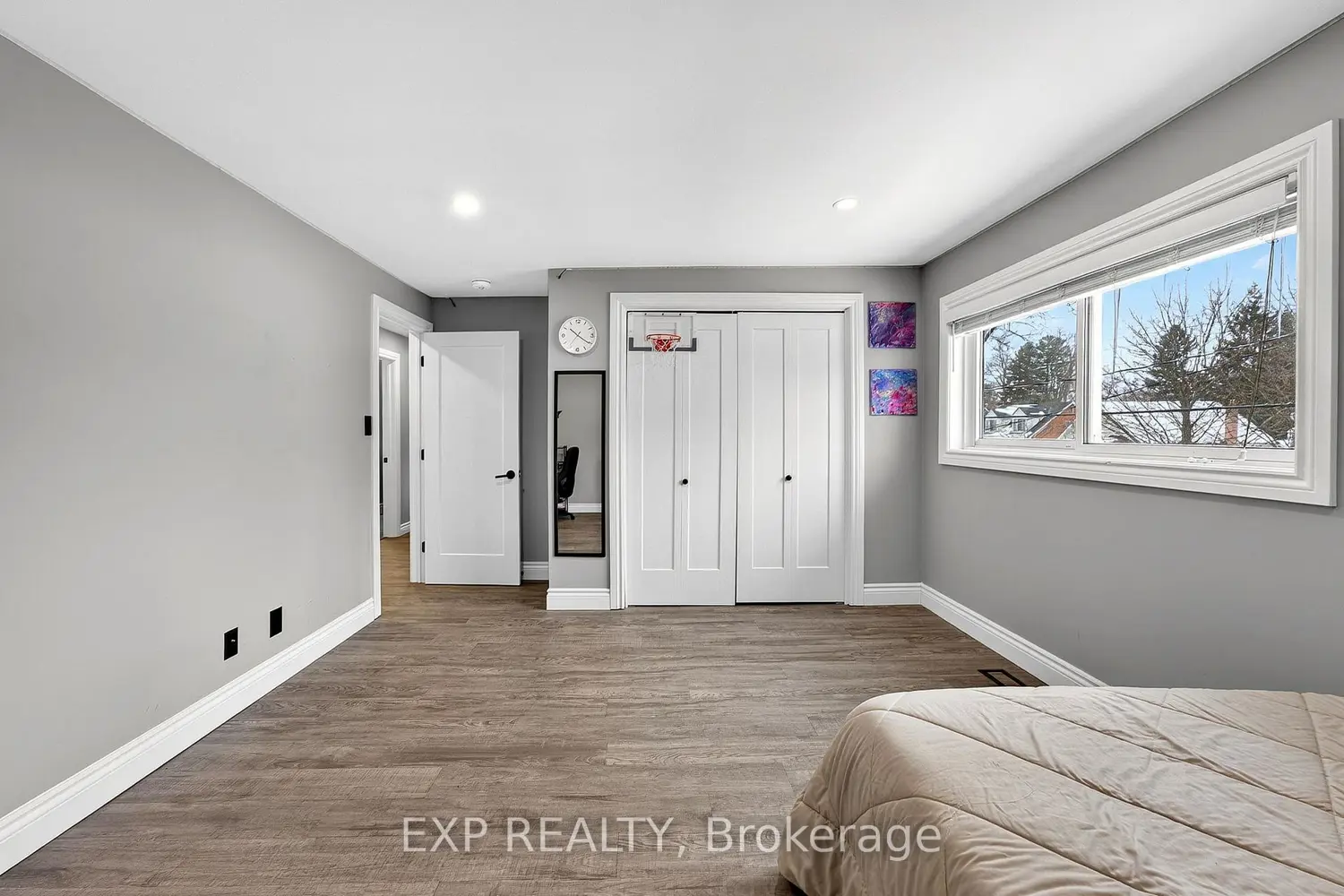 Additional image 15 of 266 Bleecker Avenue