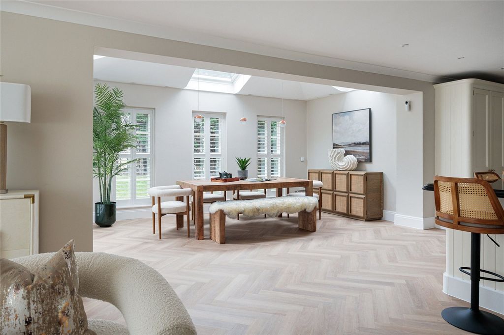 Additional image 9 of 5 bed detached house to rentUnderwood Road, Alderley Edge, Cheshire SK9