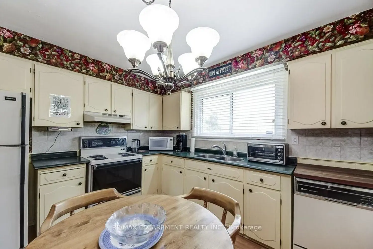 Additional image 9 of 4356 Dublin Crescent