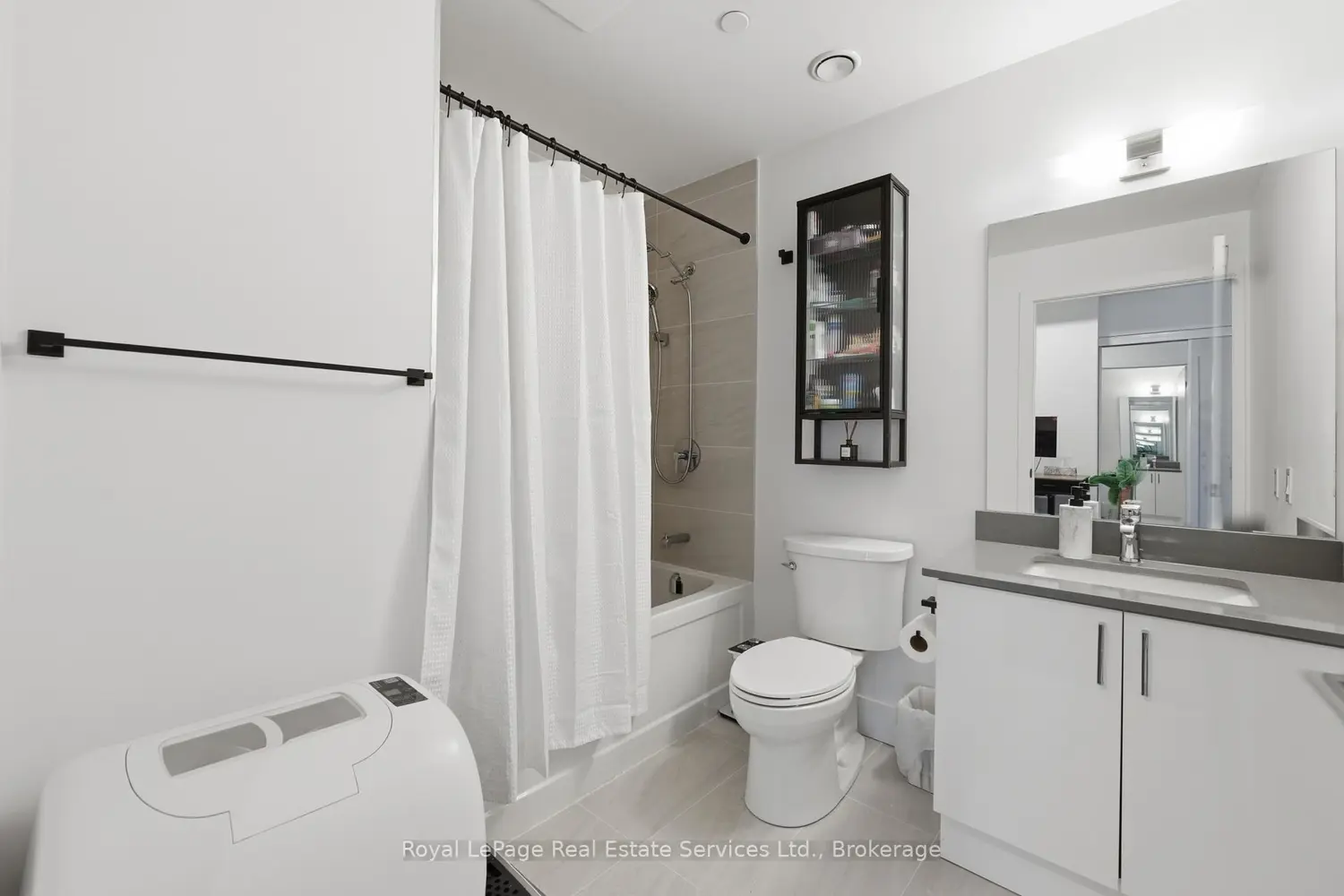 Additional image 4 of 2782 Barton Street 202