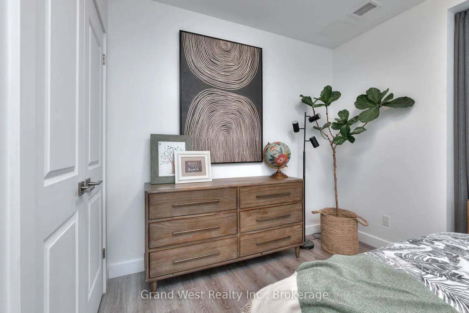 Additional image 13 of 50 Grand Avenue 602