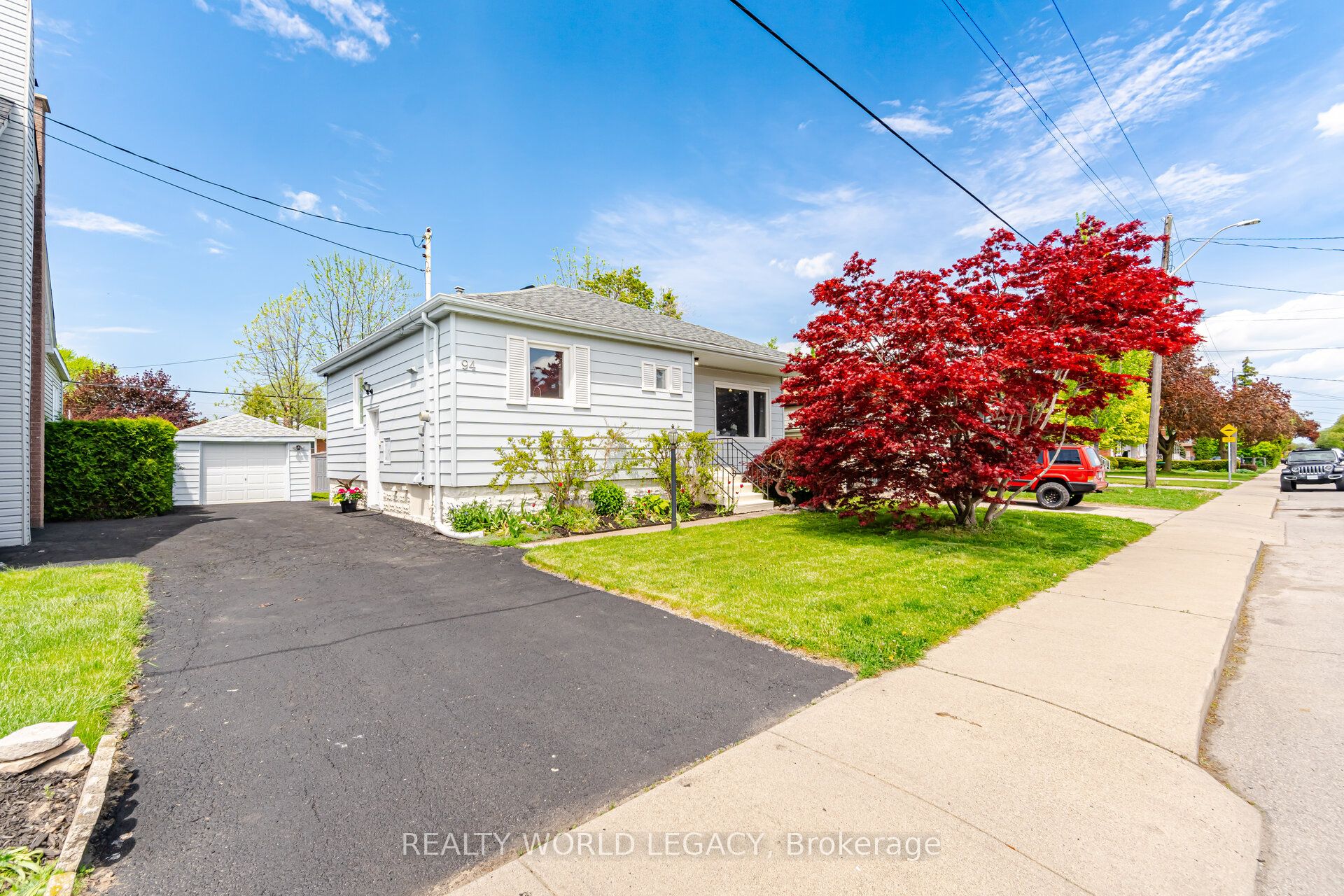 94 Clarendon Avenue, Hamilton, ON, L9A 3A3