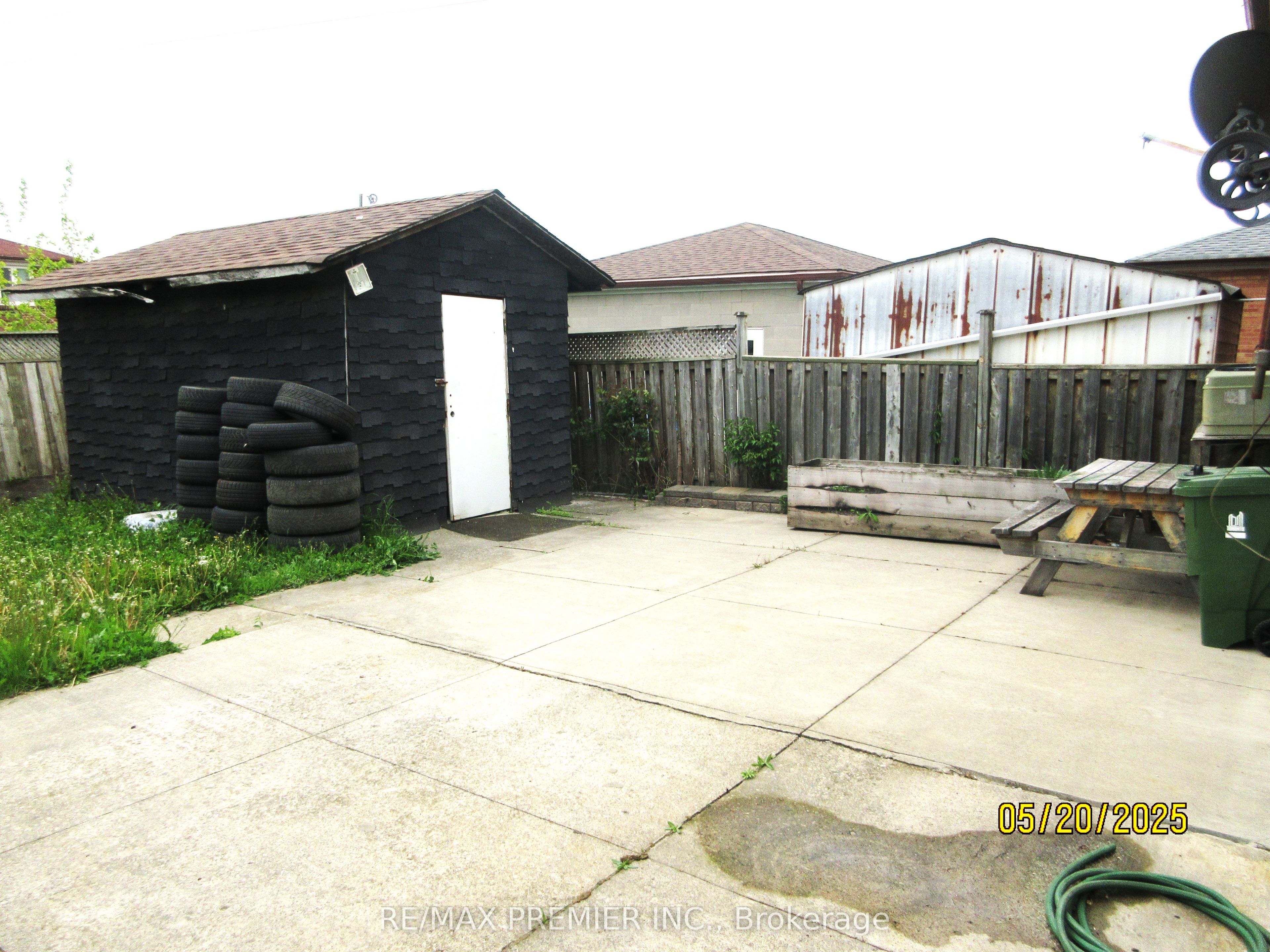 Additional image 4 of 100 Snowood Court, Toronto, ON, M3N 1E8