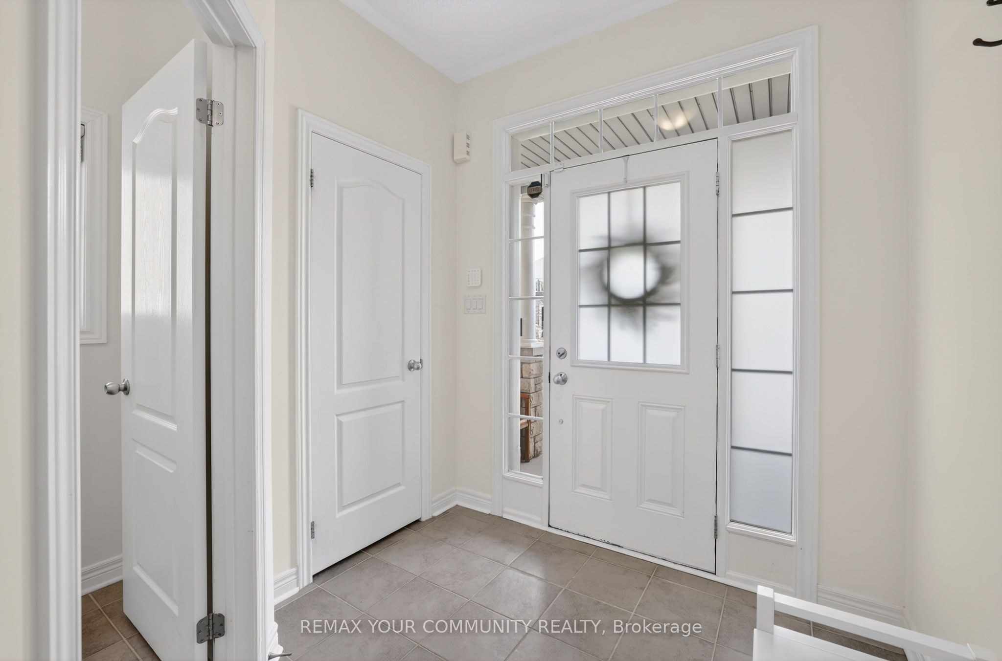 Additional image 3 of 668 West Park Avenue, Bradford West Gwillimbury, ON, L3Z 0N2