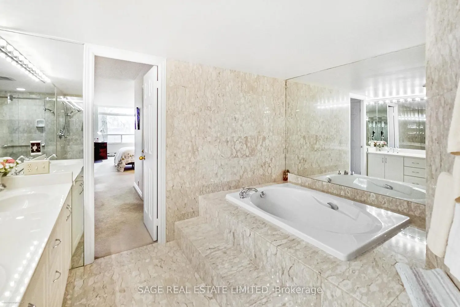 Additional image 12 of 1177 Yonge Street 207