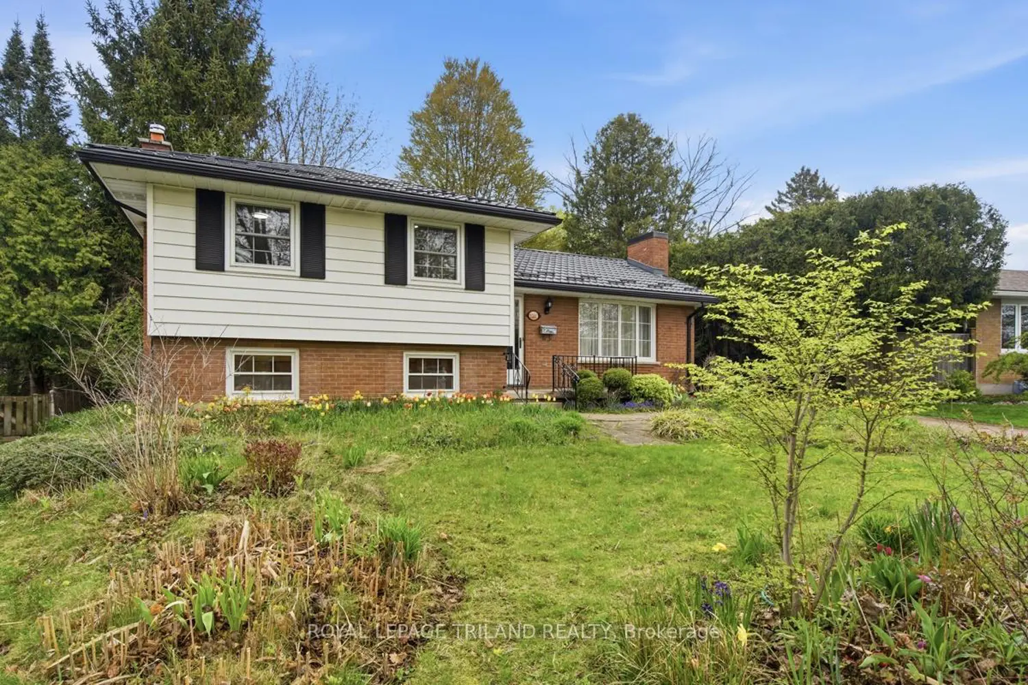 1281 Victoria Drive