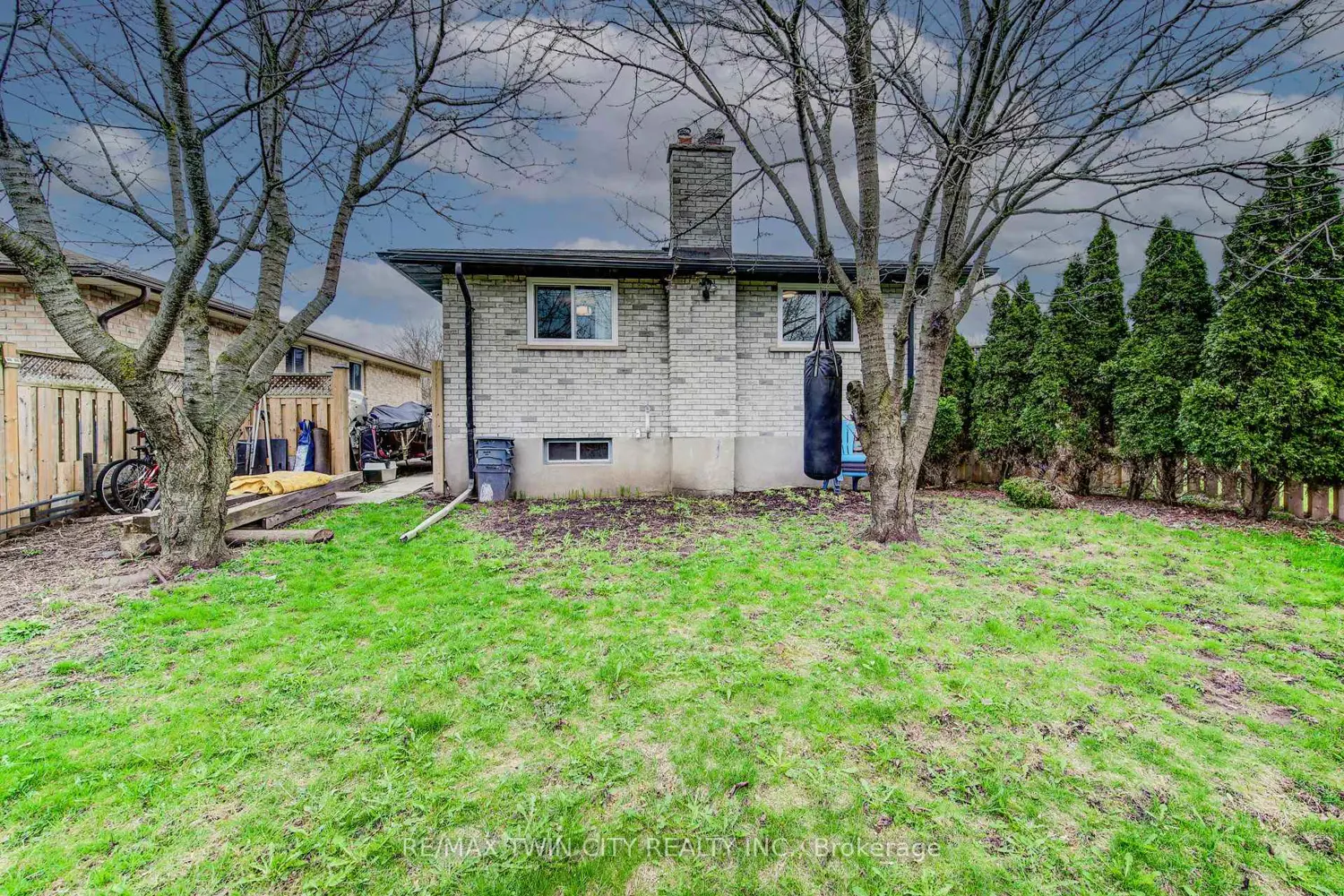 Additional image 16 of 183 Dinison Crescent