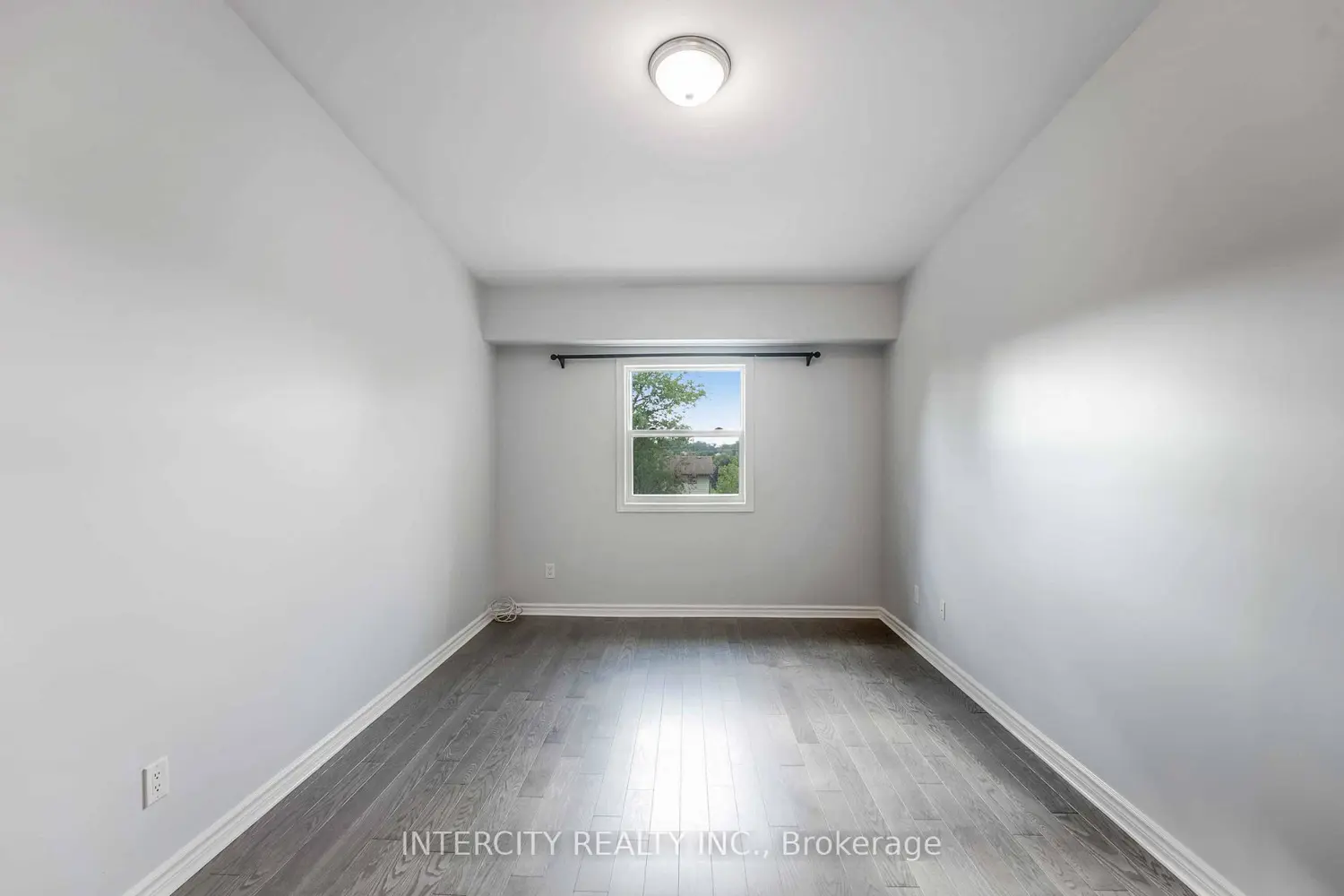 Additional image 11 of 6928 Ailanthus Avenue 306