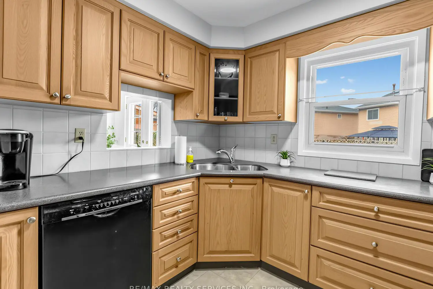 Additional image 10 of 32 Helios Place