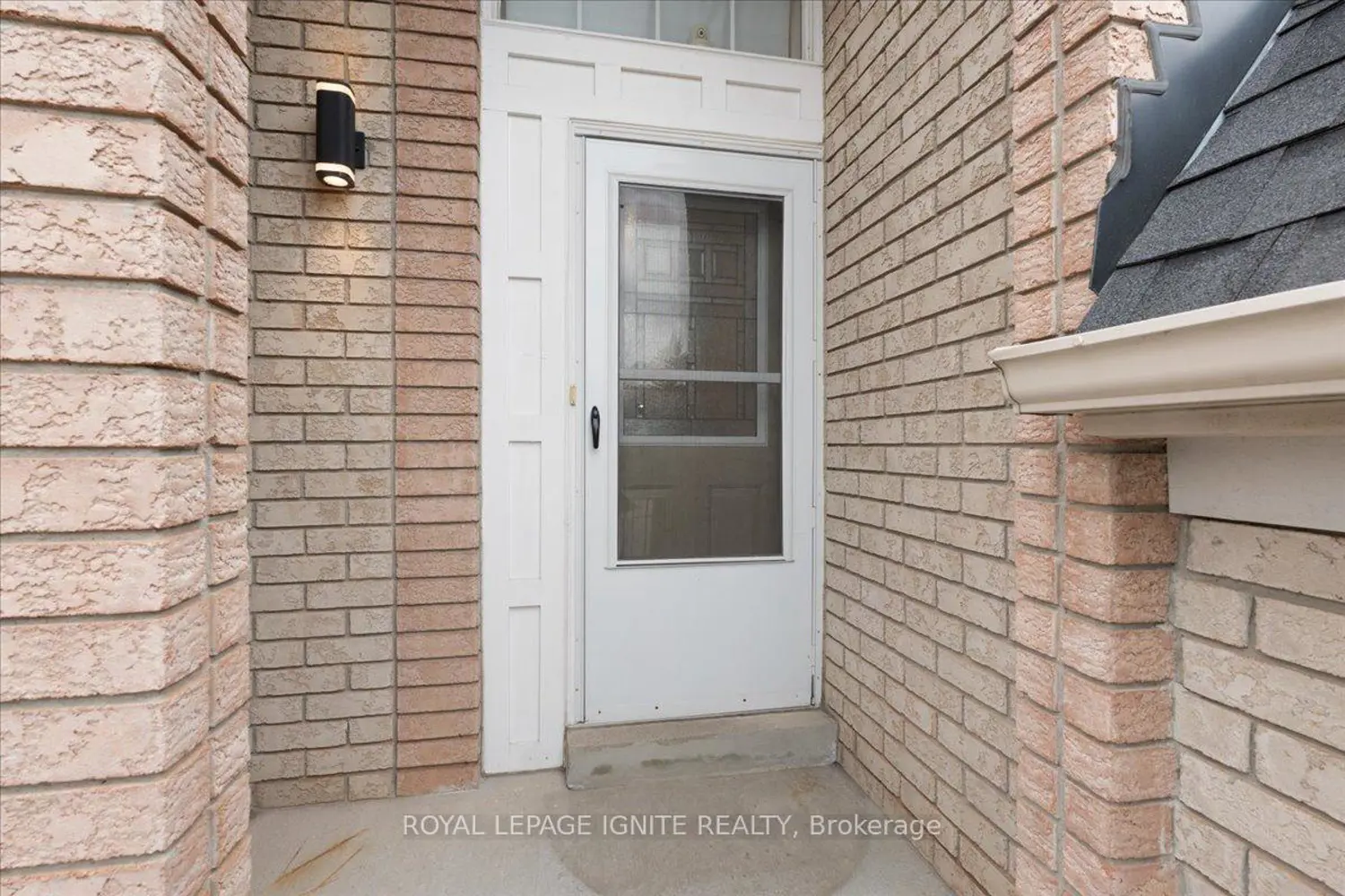 Additional image 3 of 61 Baywell Crescent