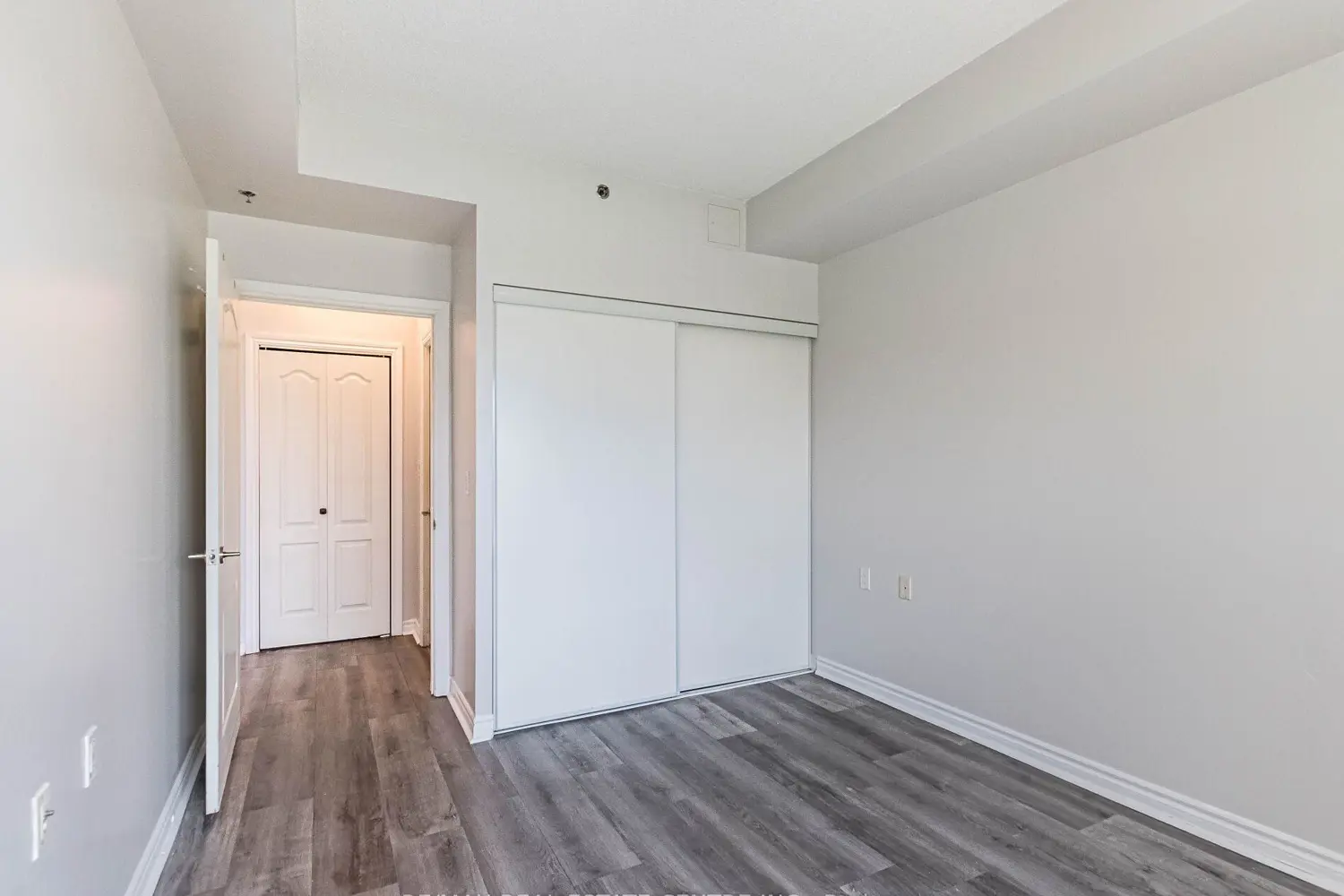Additional image 14 of 810 Scollard Court 309