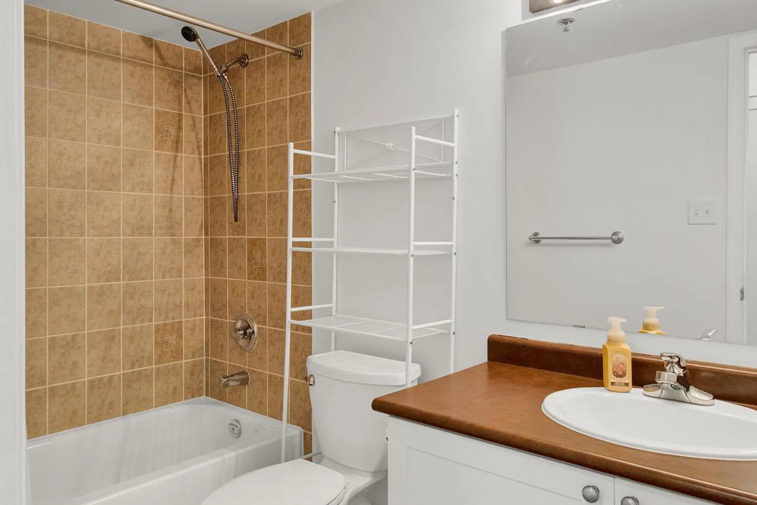 Additional image 12 of 16 Westbury Road 311