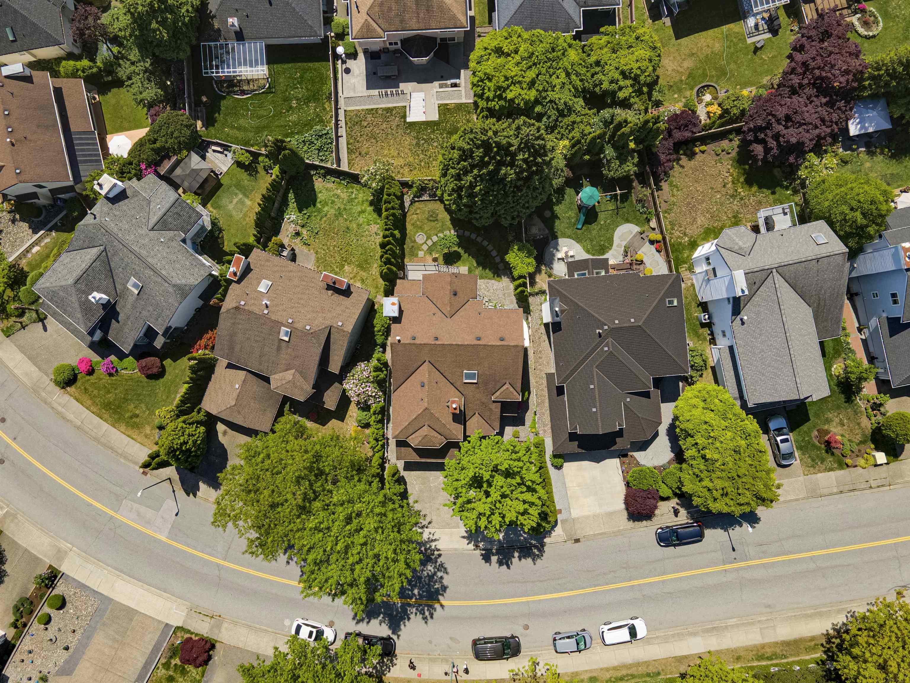 1476 Lansdowne Drive Drive, Coquitlam, BC, V3E 2S8 photo 3
