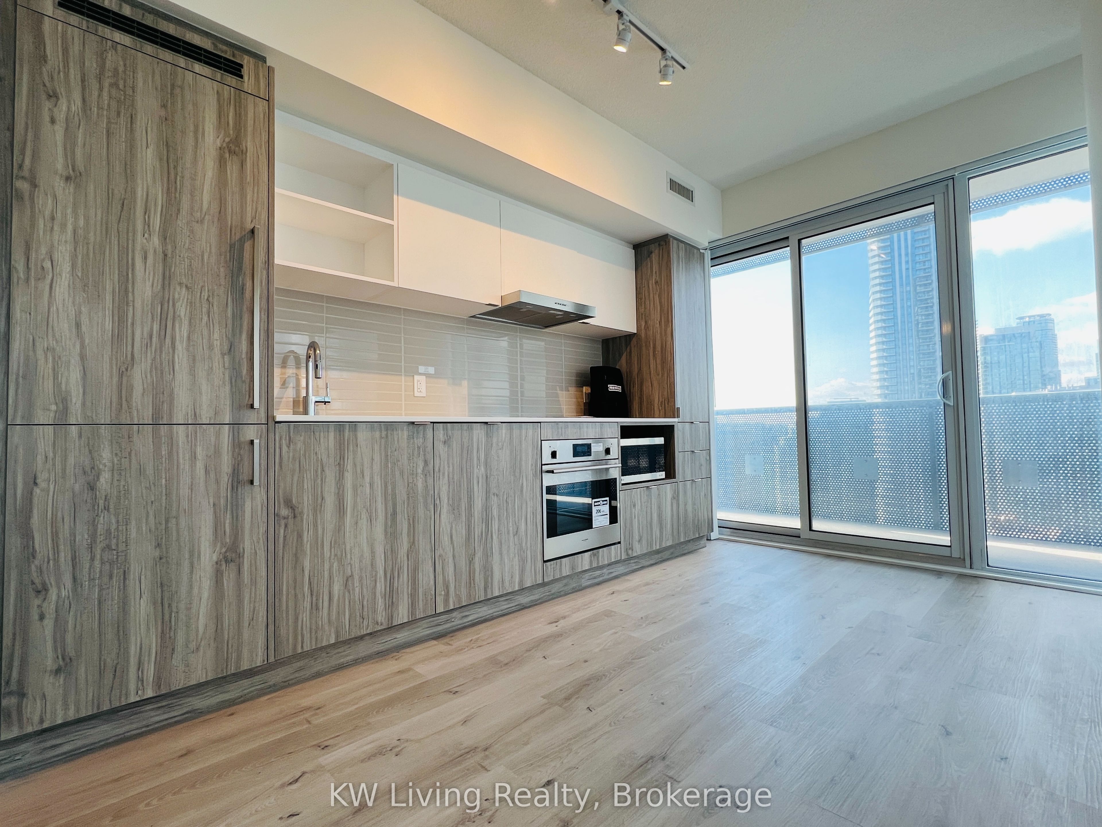 Additional image 3 of 3815-138 Downes Street, Toronto, ON, M5E 0E4