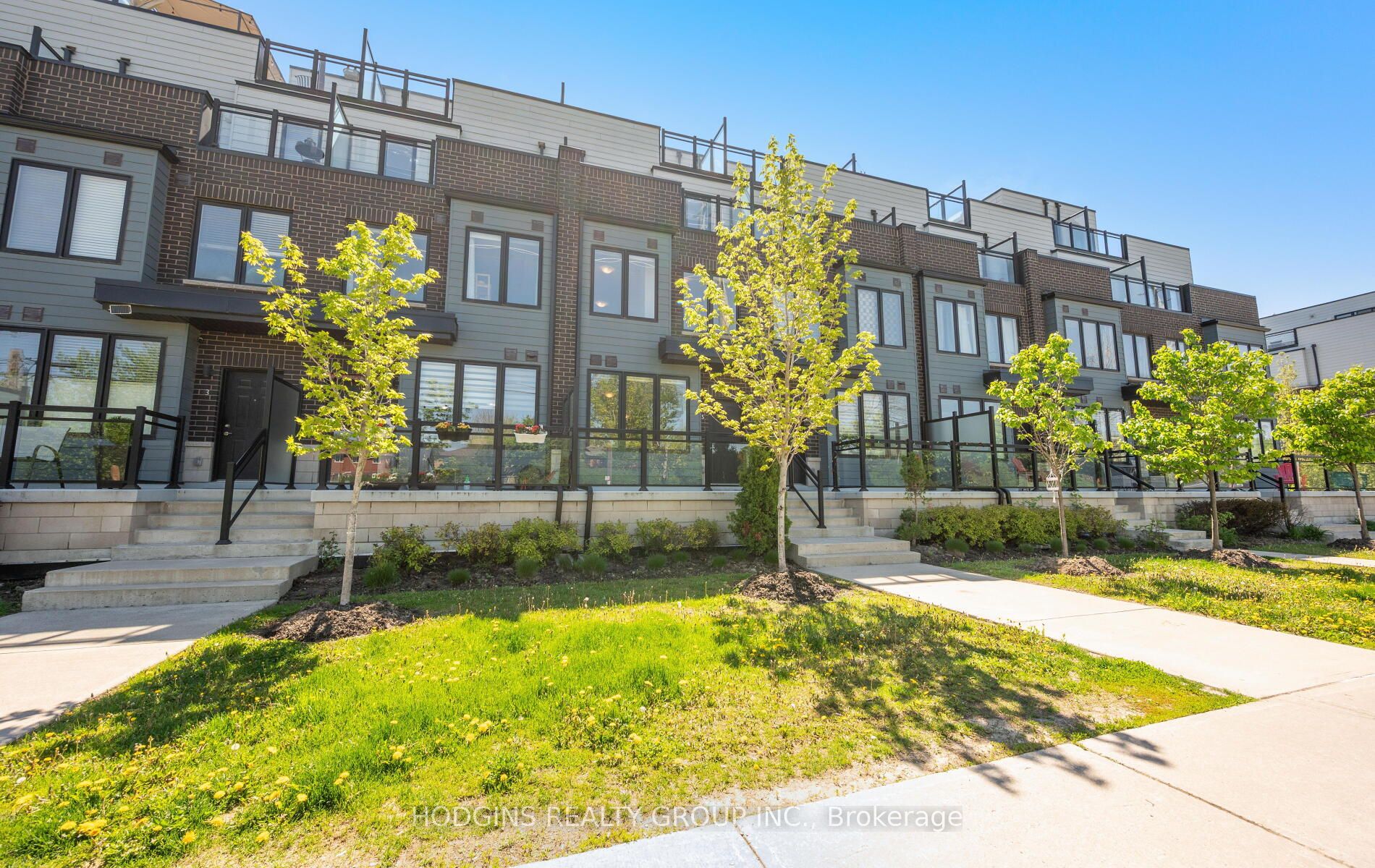 5-2212 Bromsgrove Road, Mississauga, ON, L5J 0B3